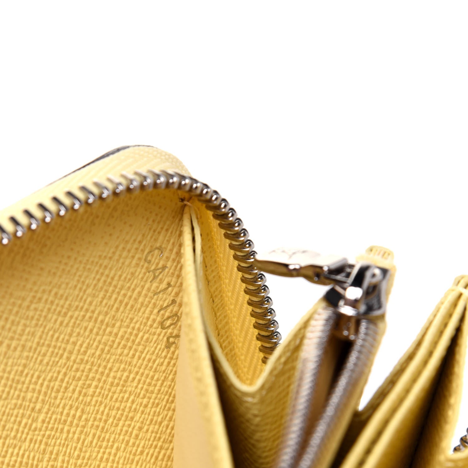 Louis Vuitton Epi Zippy Wallet Vanilla 7 of 10
