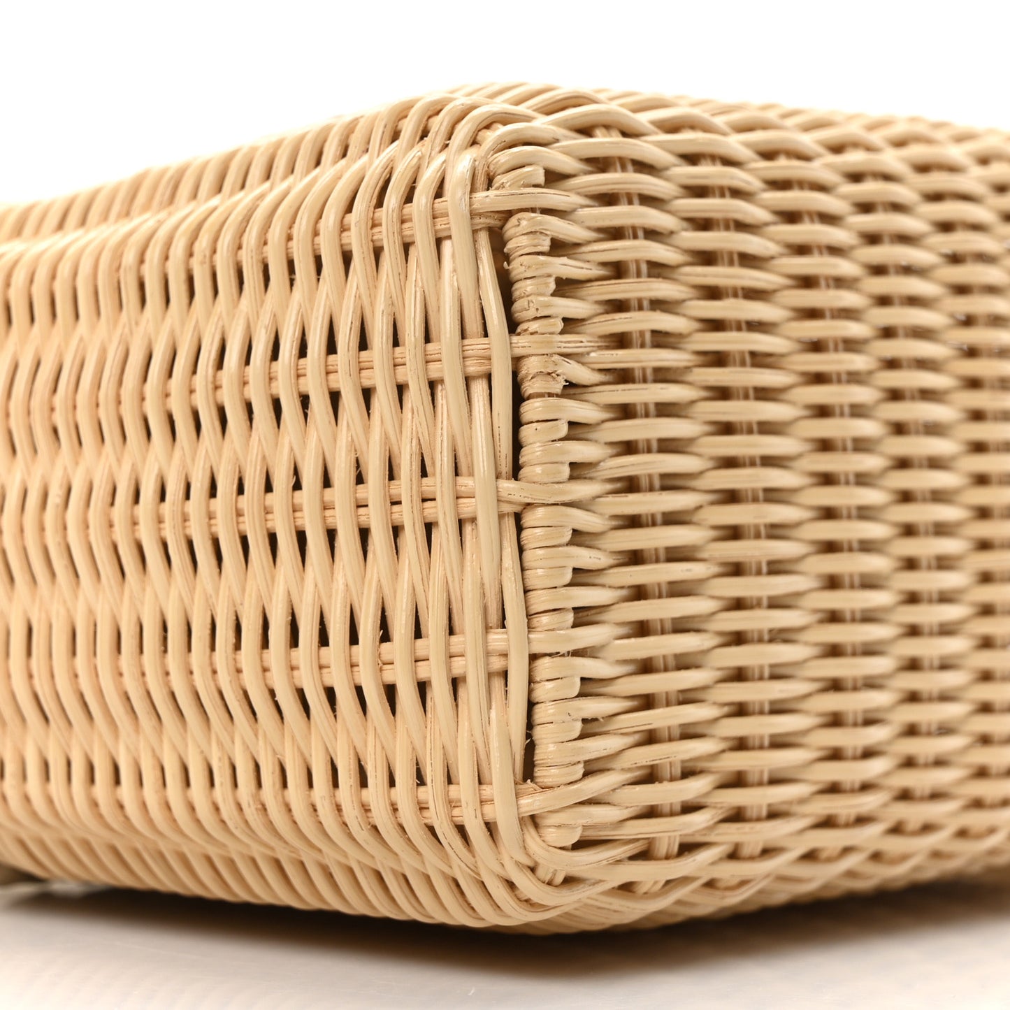 Wicker Calfskin East West L19 Extra Pocket Pouch Malt Whisper White