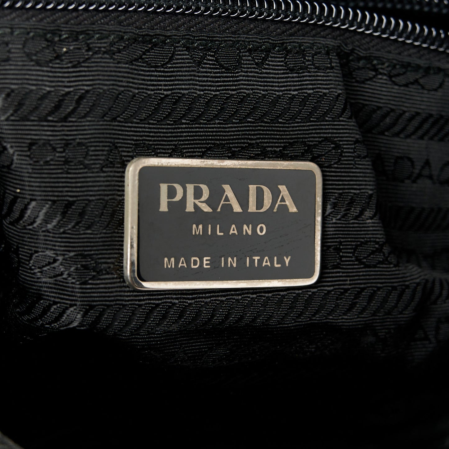 Nylon Vela Messenger Black
