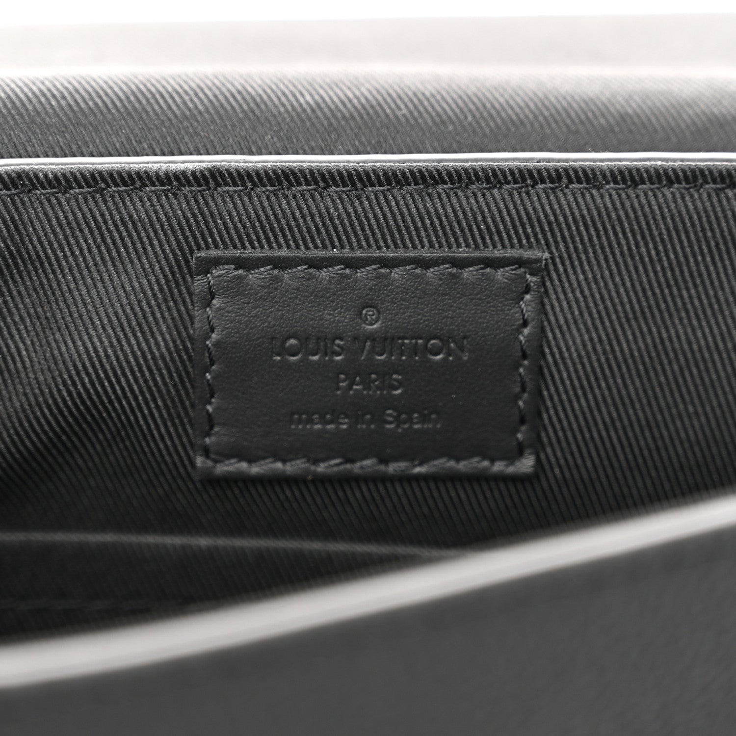 Louis Vuitton Calfskin Aerogram Takeoff Messenger PM Black 6 of 9