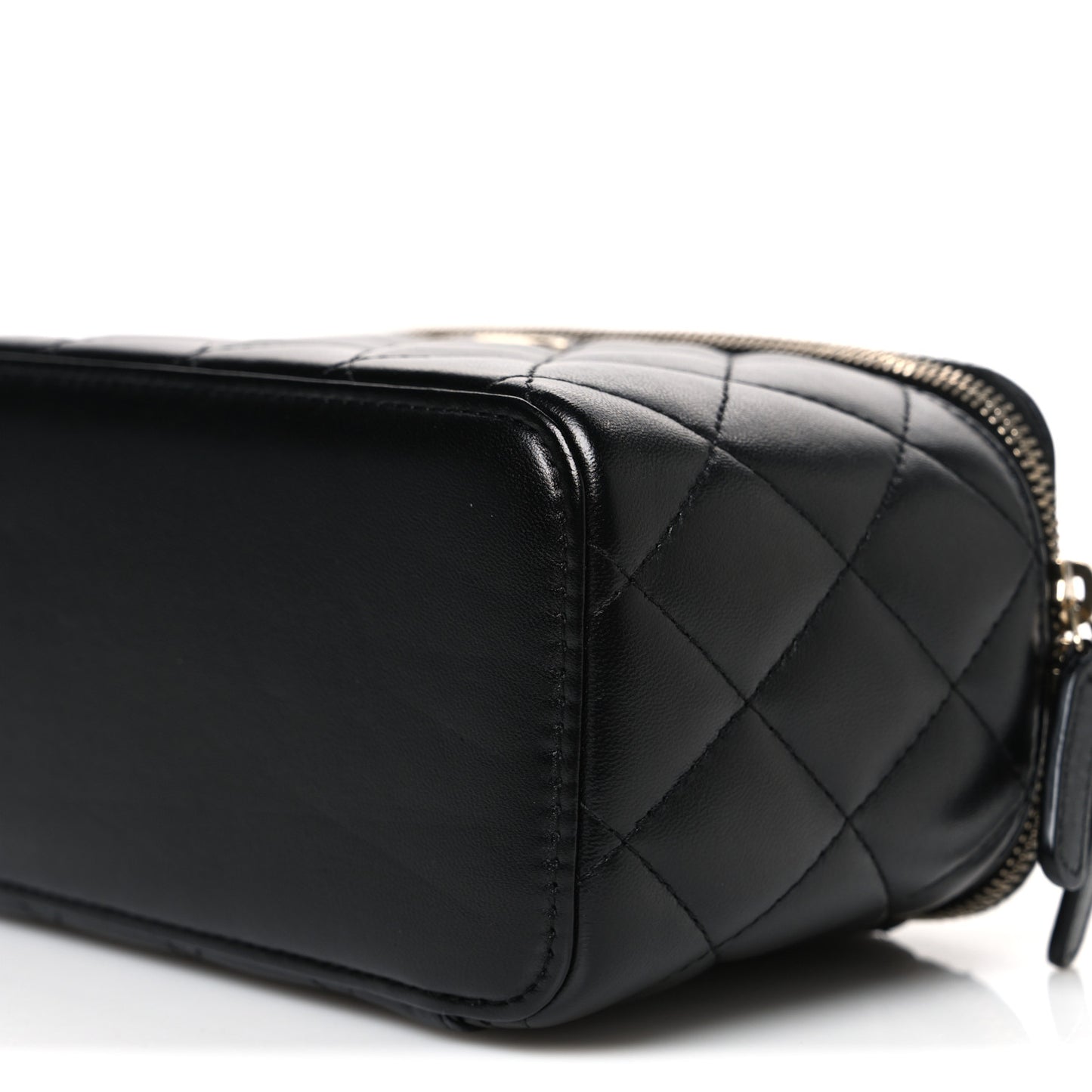 Lambskin Quilted Small Top Handle Vanity Case With Chain Black