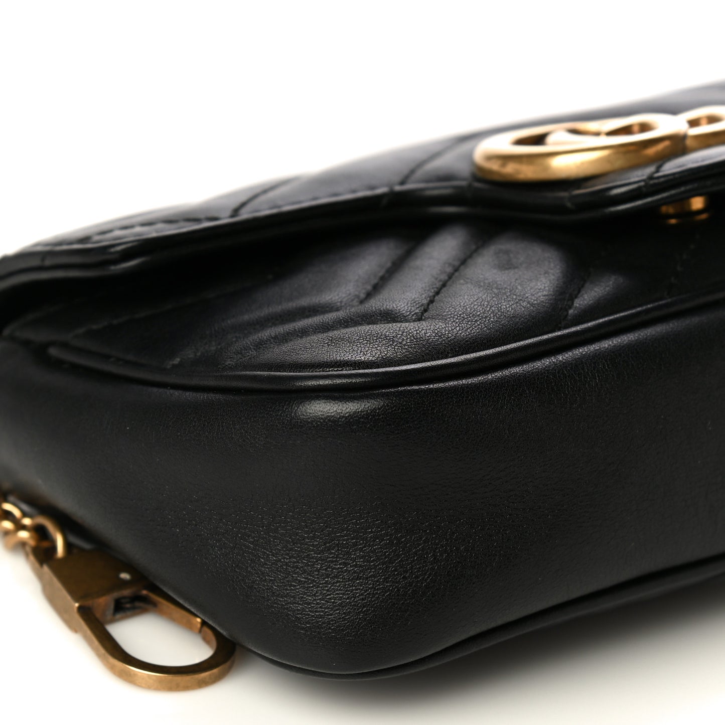 Calfskin Matelasse Super Mini GG Marmont Shoulder Bag Black