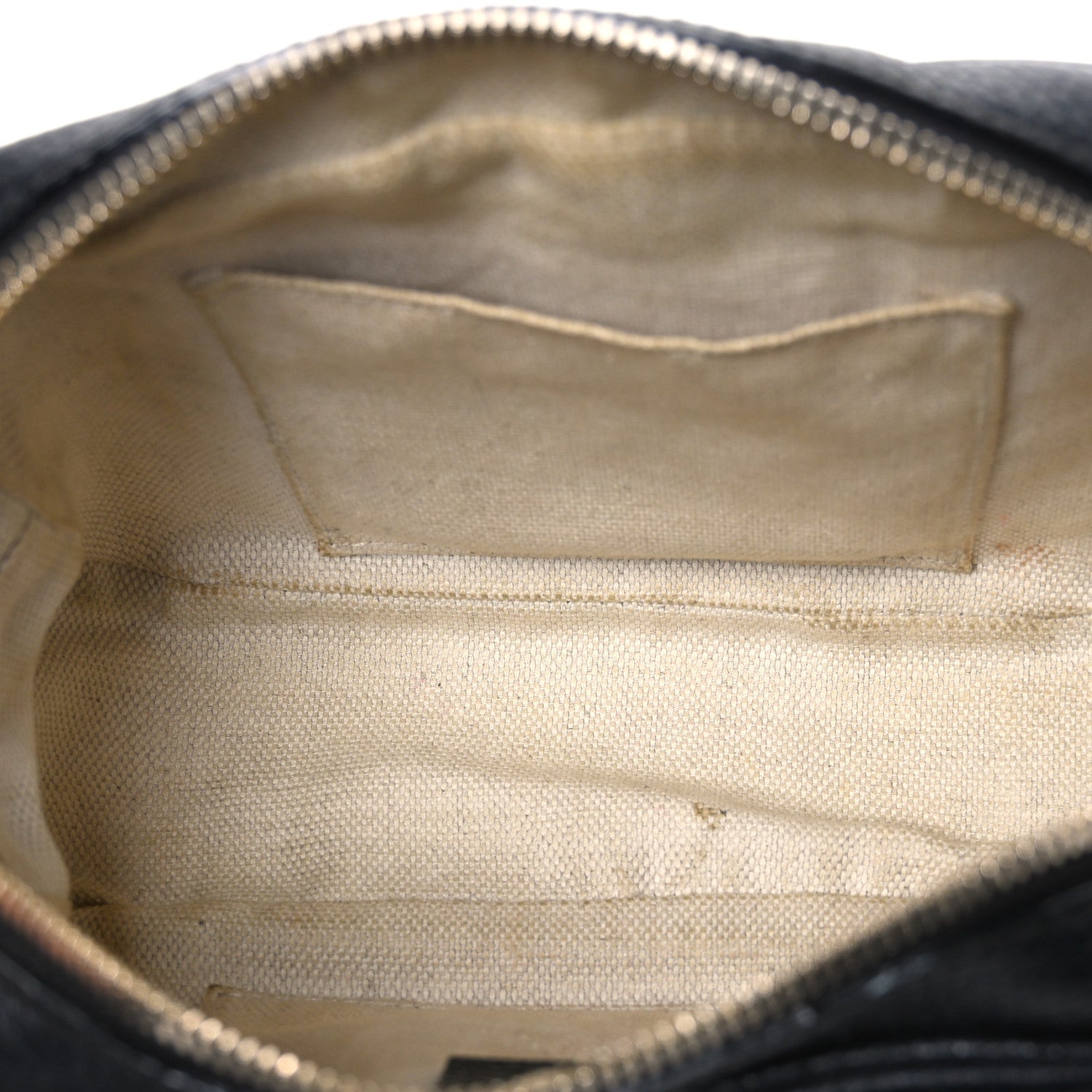 Gucci Pebbled Calfskin Small Soho Disco Bag Black 4 of 9