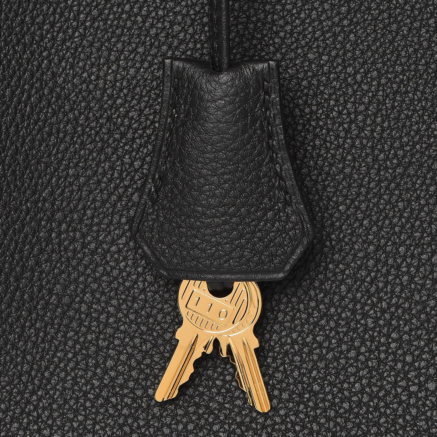 Togo Kelly Retourne 35 Black
