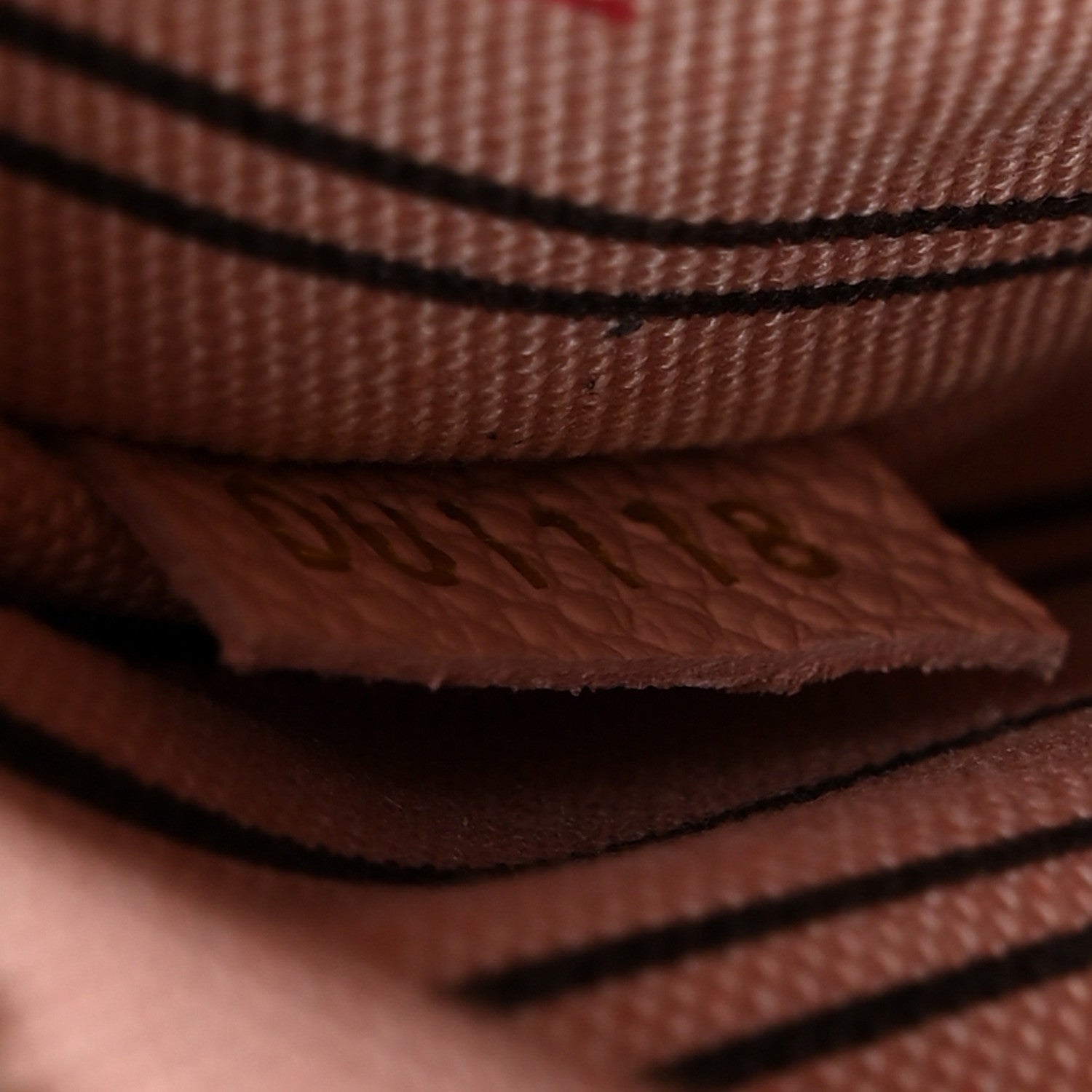 Louis Vuitton Empreinte Pochette Metis Rose Poudre 7 of 10