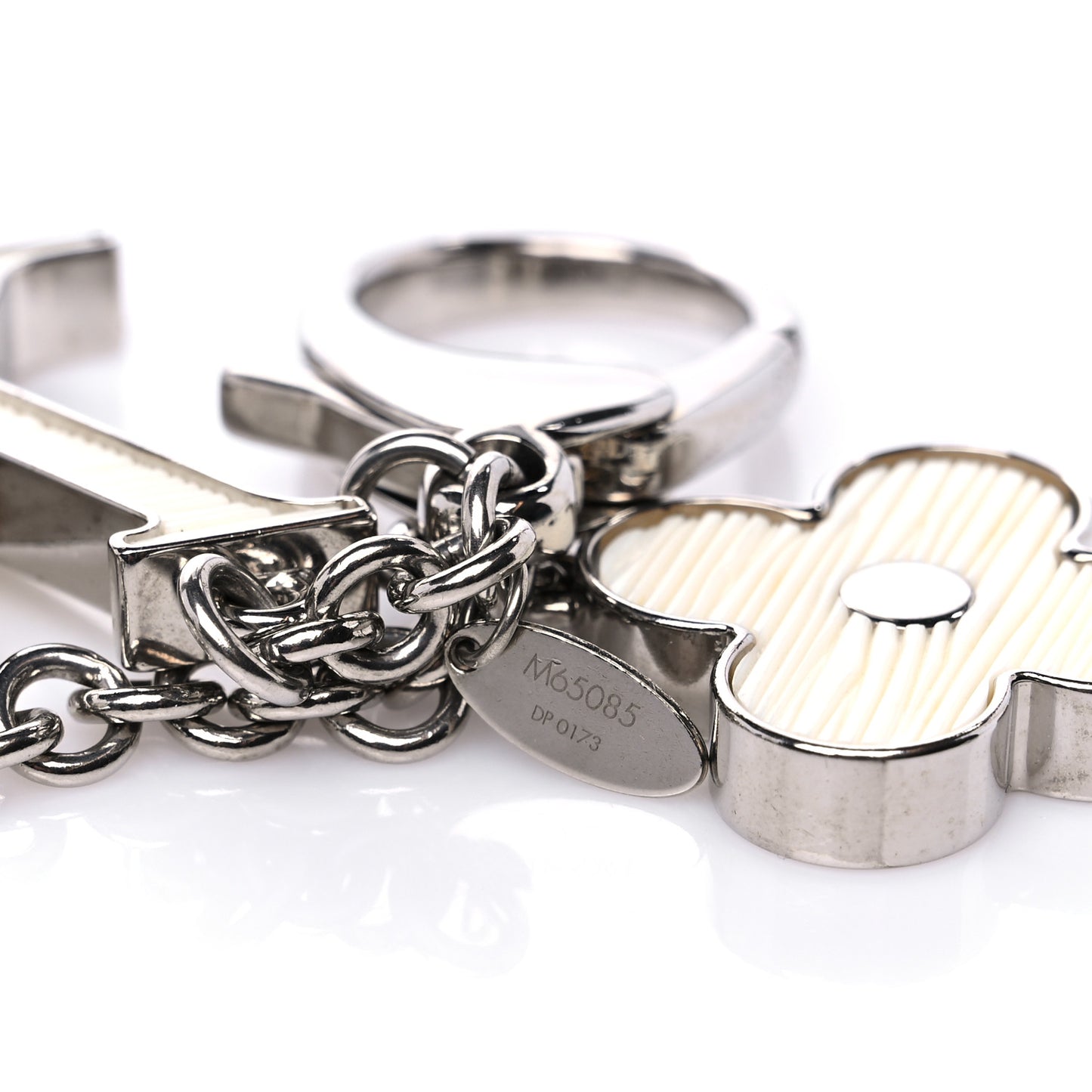 Fleur d Epi Bag Charm Ivory