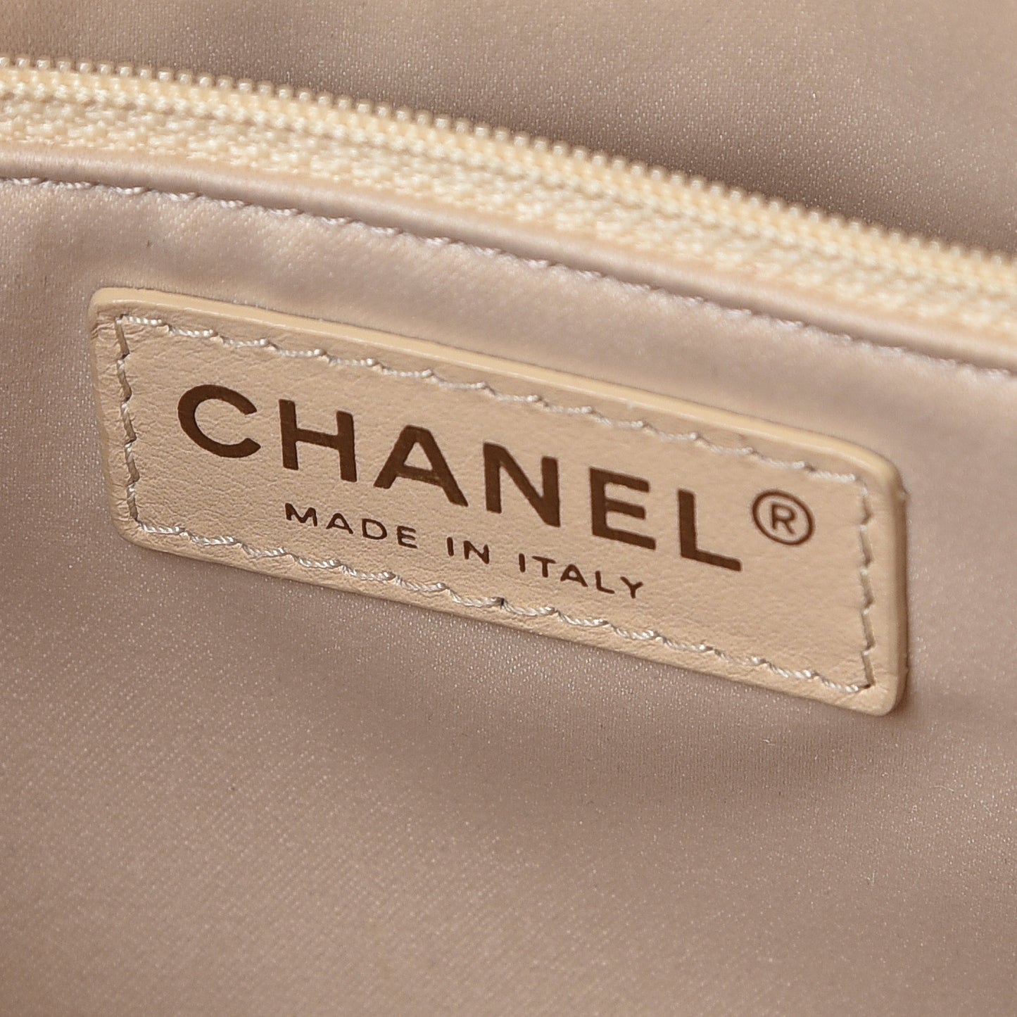 Caviar Quilted Grand Shopping Tote GST Beige Clair