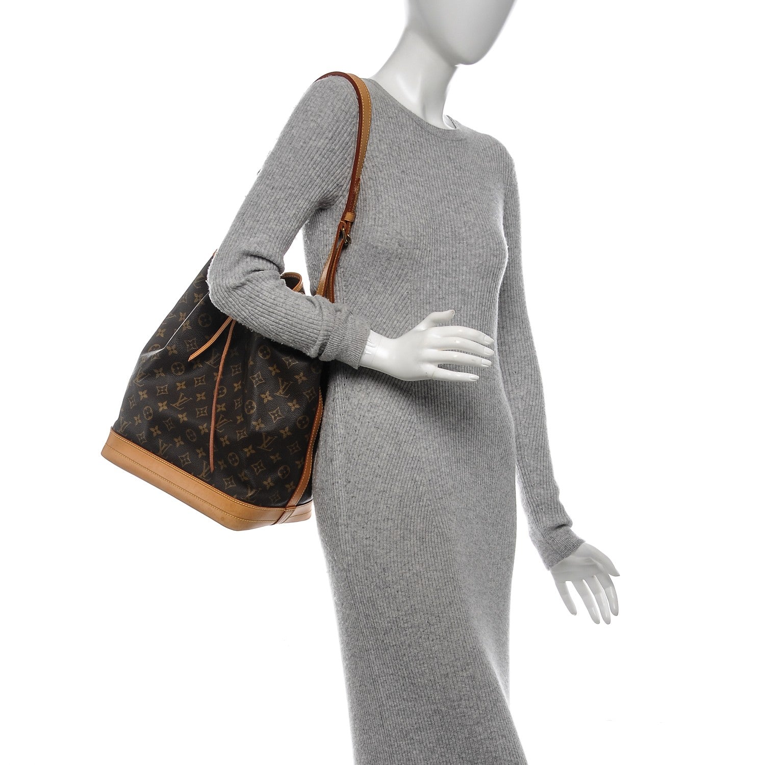 Louis Vuitton Monogram Noe 2 of 9