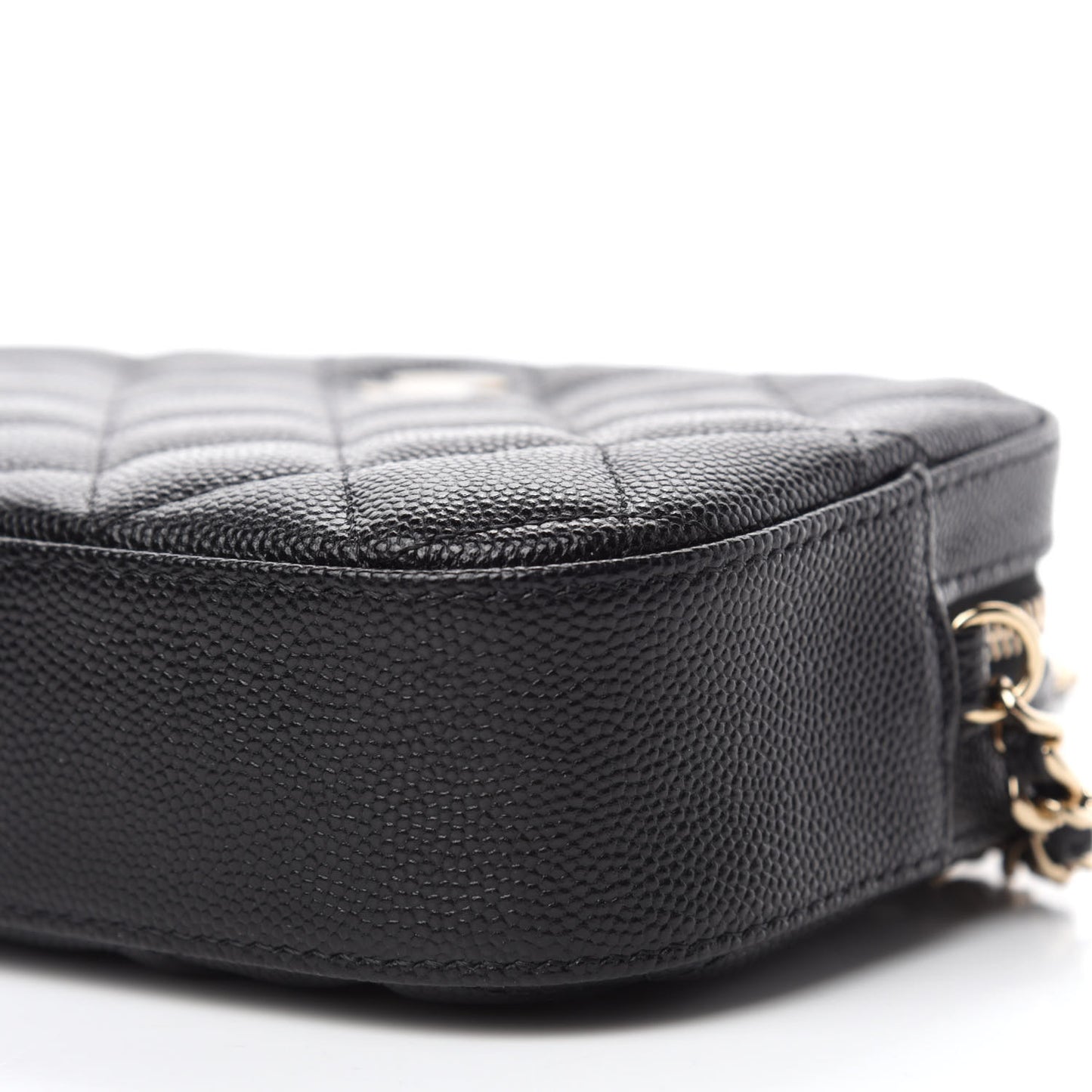 Caviar Quilted Vanity With Chain Black