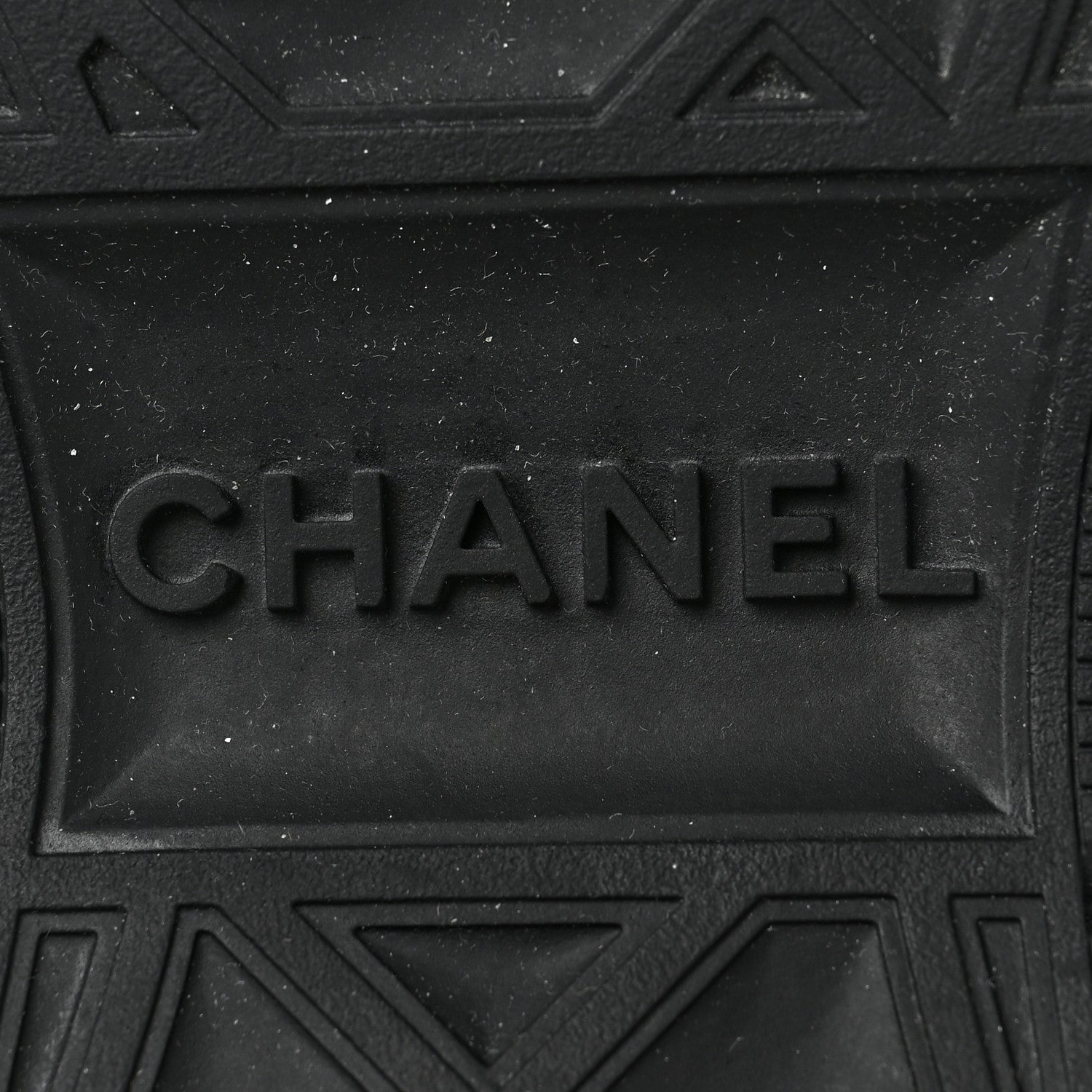 Chanel Velvet Calfskin Mixed Fibers CC Sneakers 38 Black 7 of 10