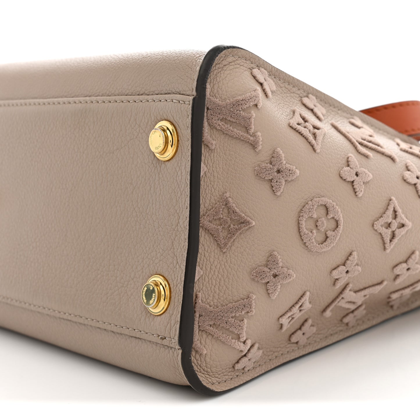 Calfskin Monogram Tufting On My Side Galet