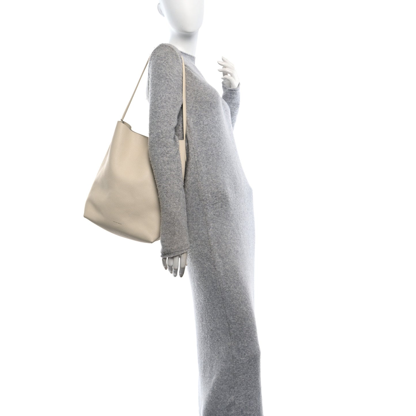 Pebbled Calfskin Everyday Cabas Avario