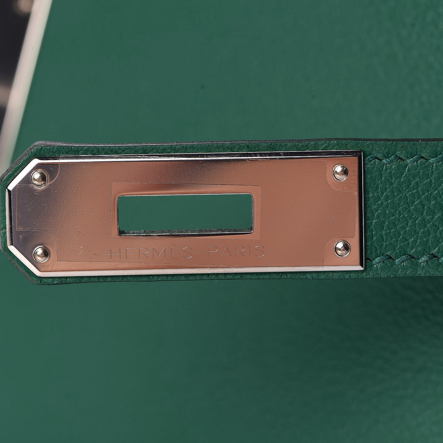 Evercolor Kelly Retourne 32 Vert Vertigo
