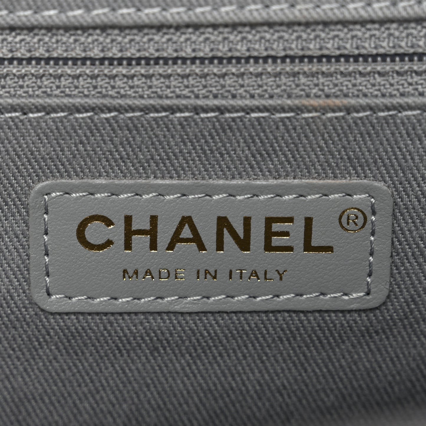 Caviar Quilted Large Business Affinity Flap Grey