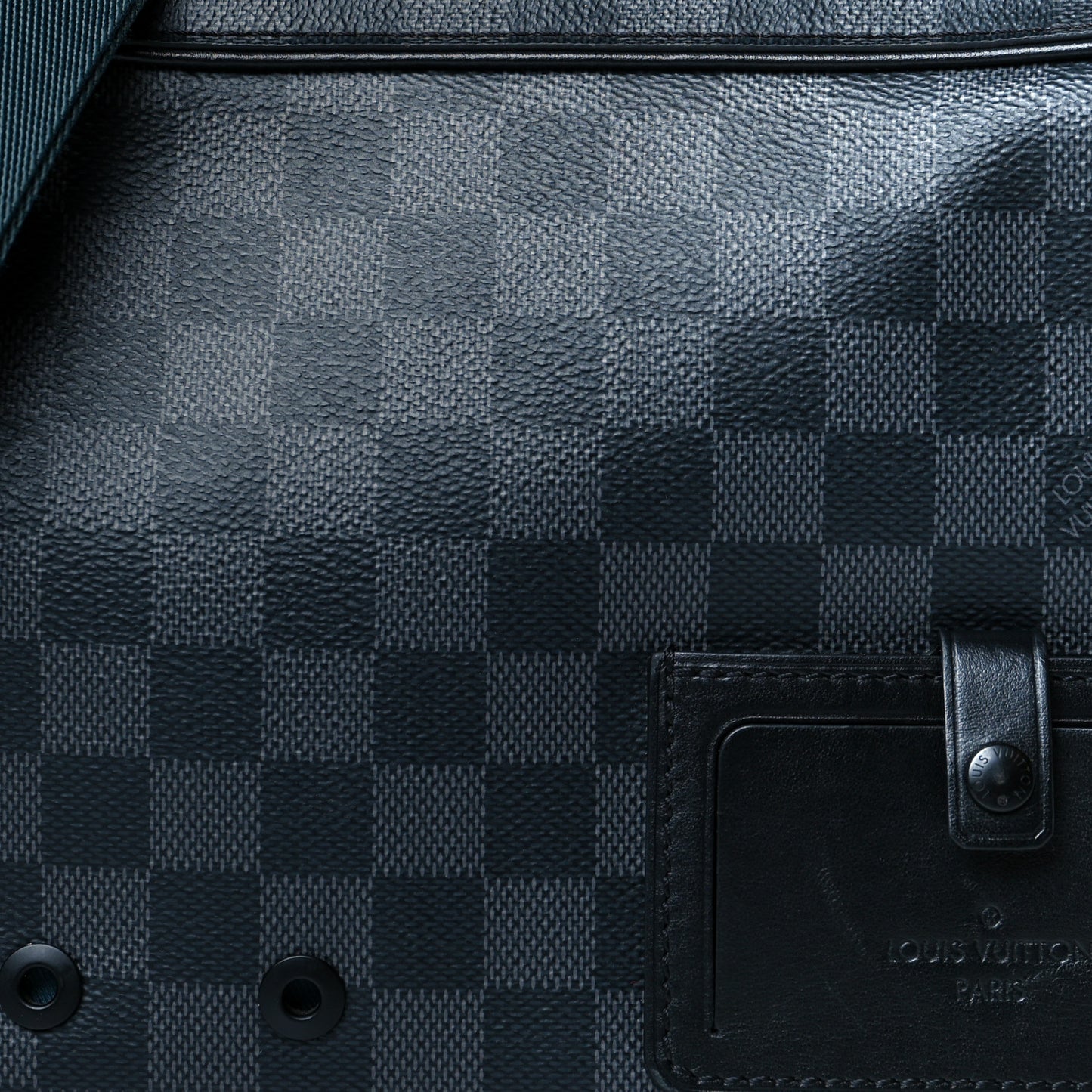 Damier Graphite Alpha Messenger Bag