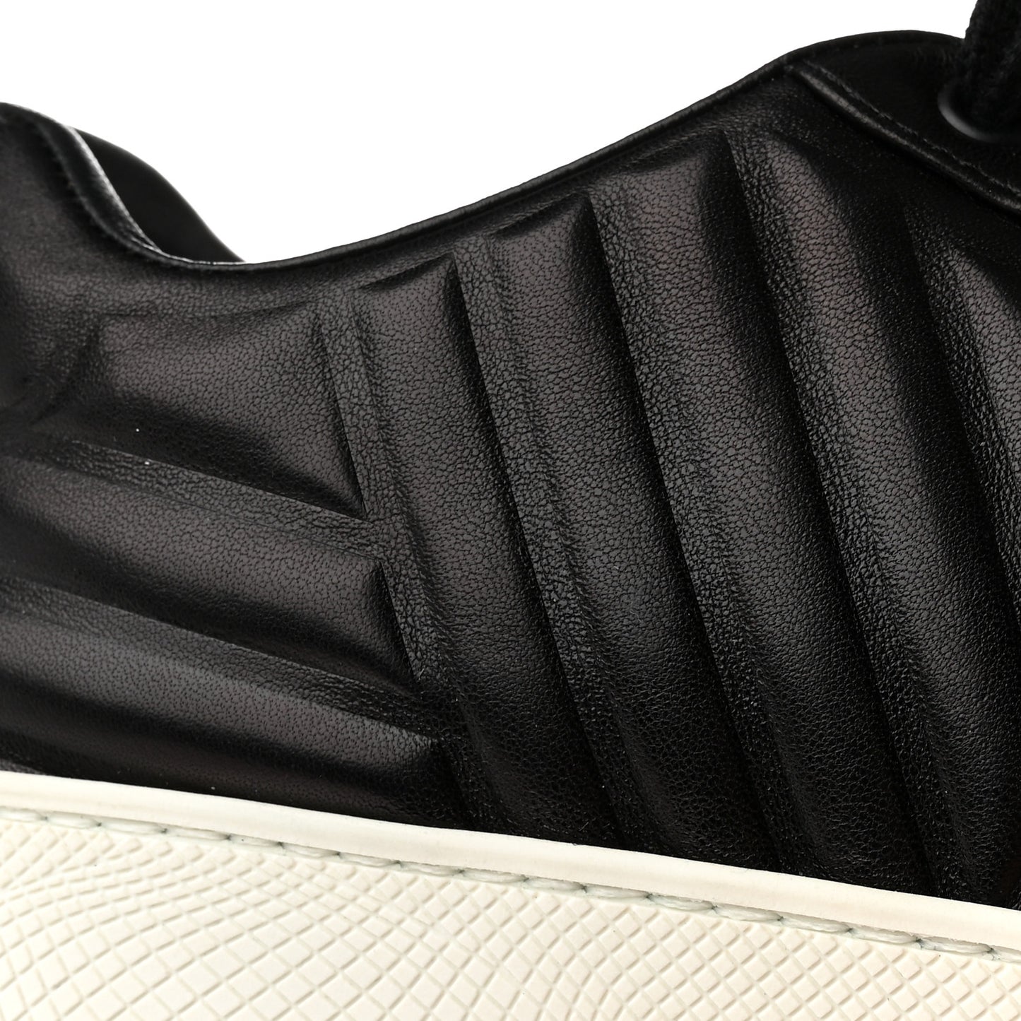 Nappa Logo Embossed Womens Low Top Sneakers 39.5 Black White