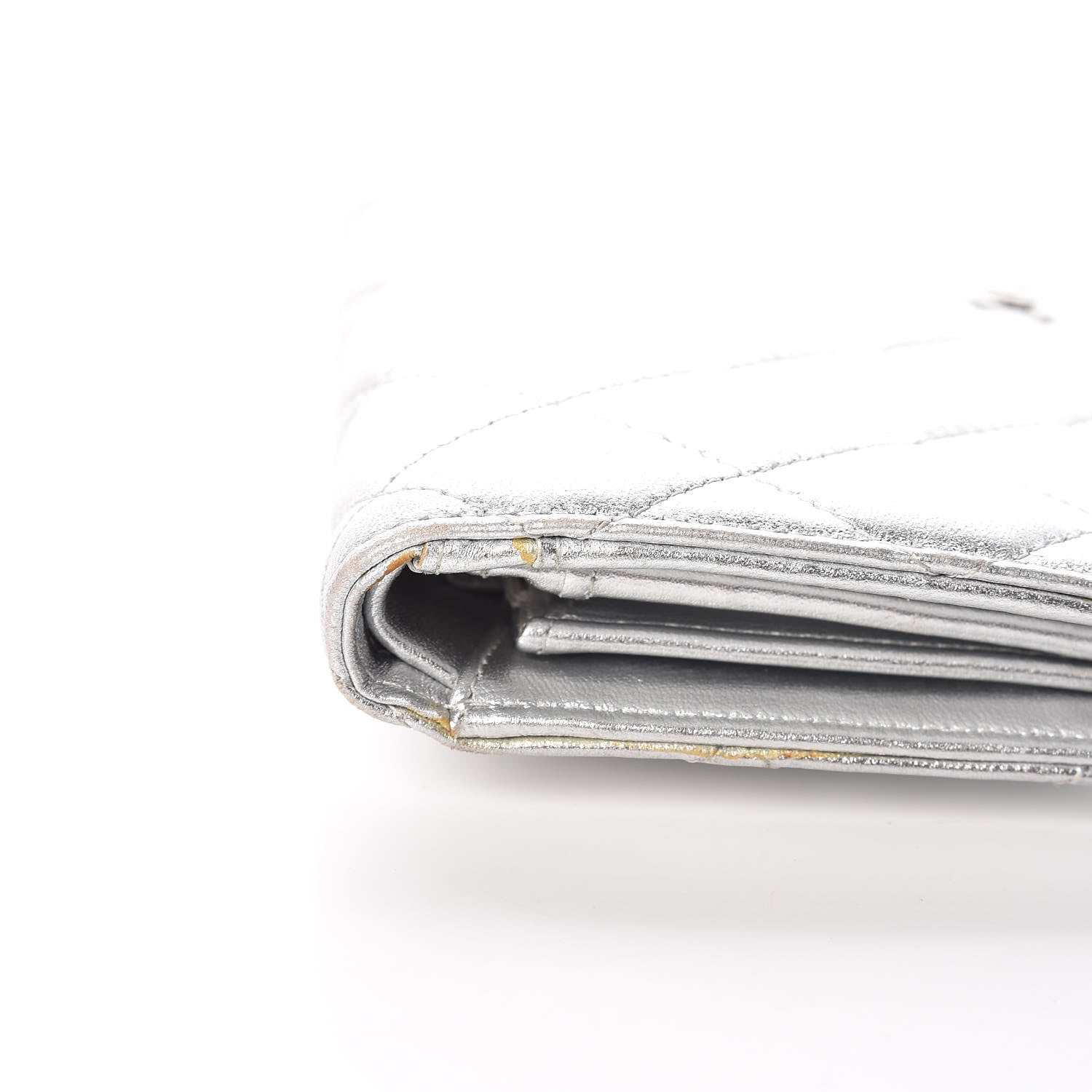 Chanel Metallic Lambskin Quilted Yen Wallet Silver 17 of 19