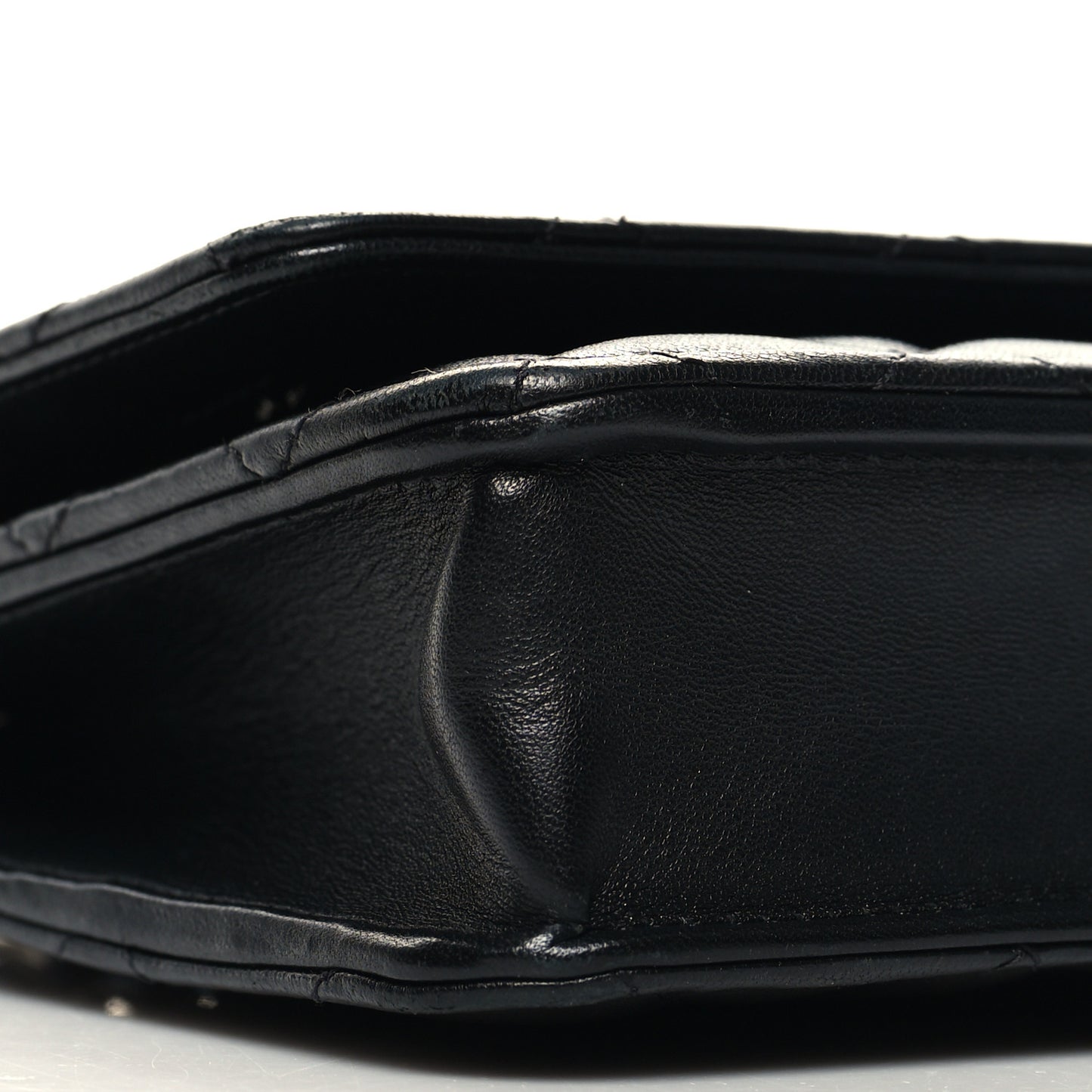 Lambskin Quilted Wallet On Chain WOC Black