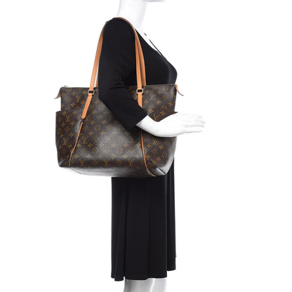 Louis Vuitton Monogram Totally MM 1 of 14