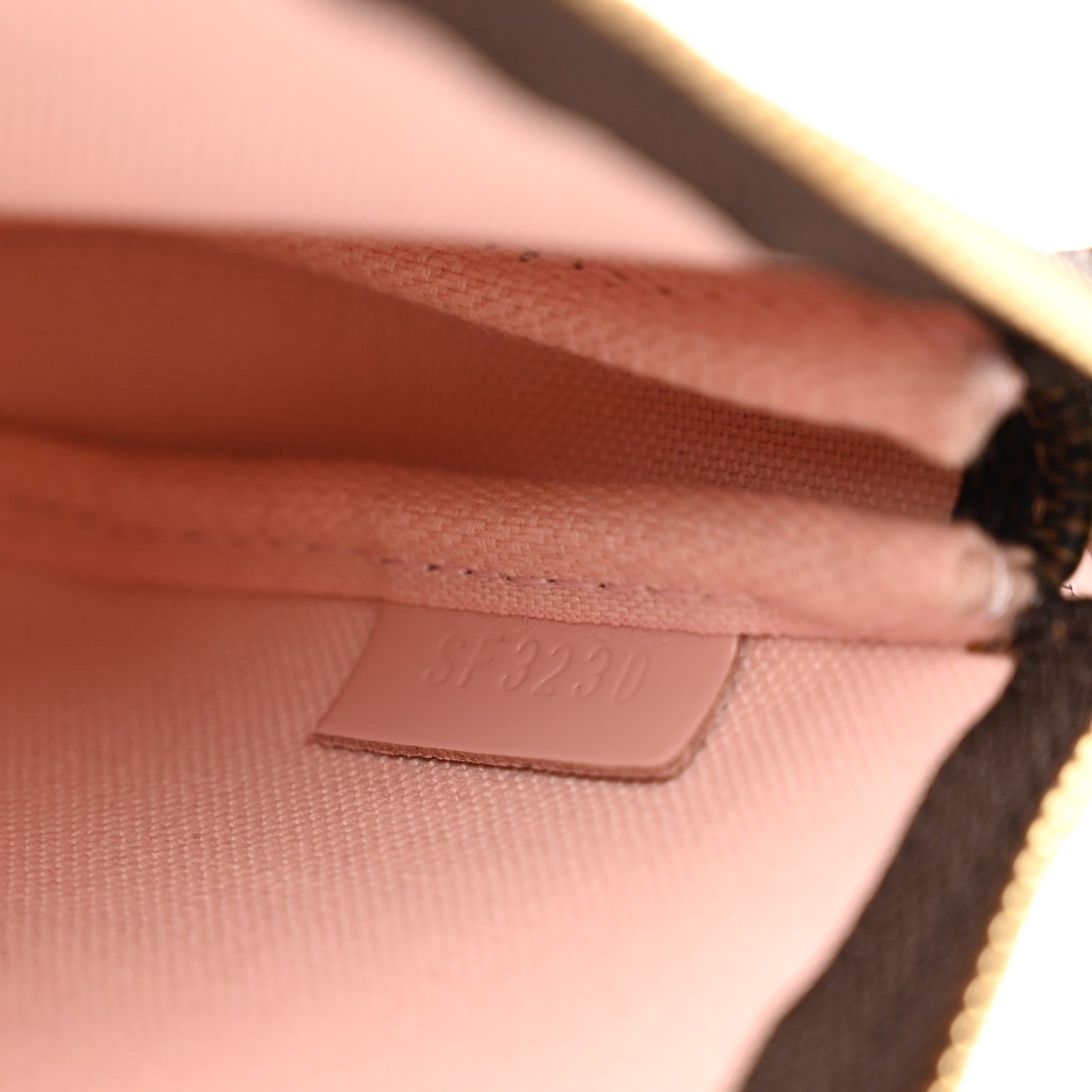 Damier Ebene 2020 Christmas Animation Big Wheel Mini Pochette Accessories Rose Ballerine