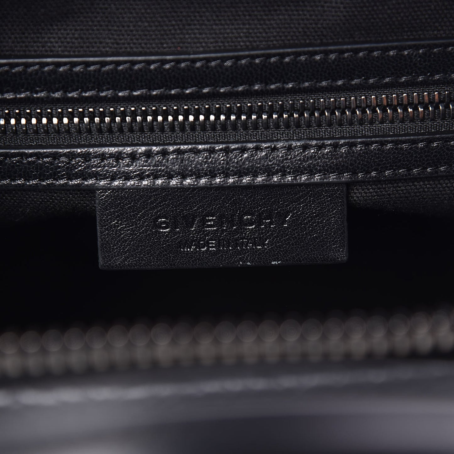 Lambskin Logo Embossed Small Studded Antigona Black