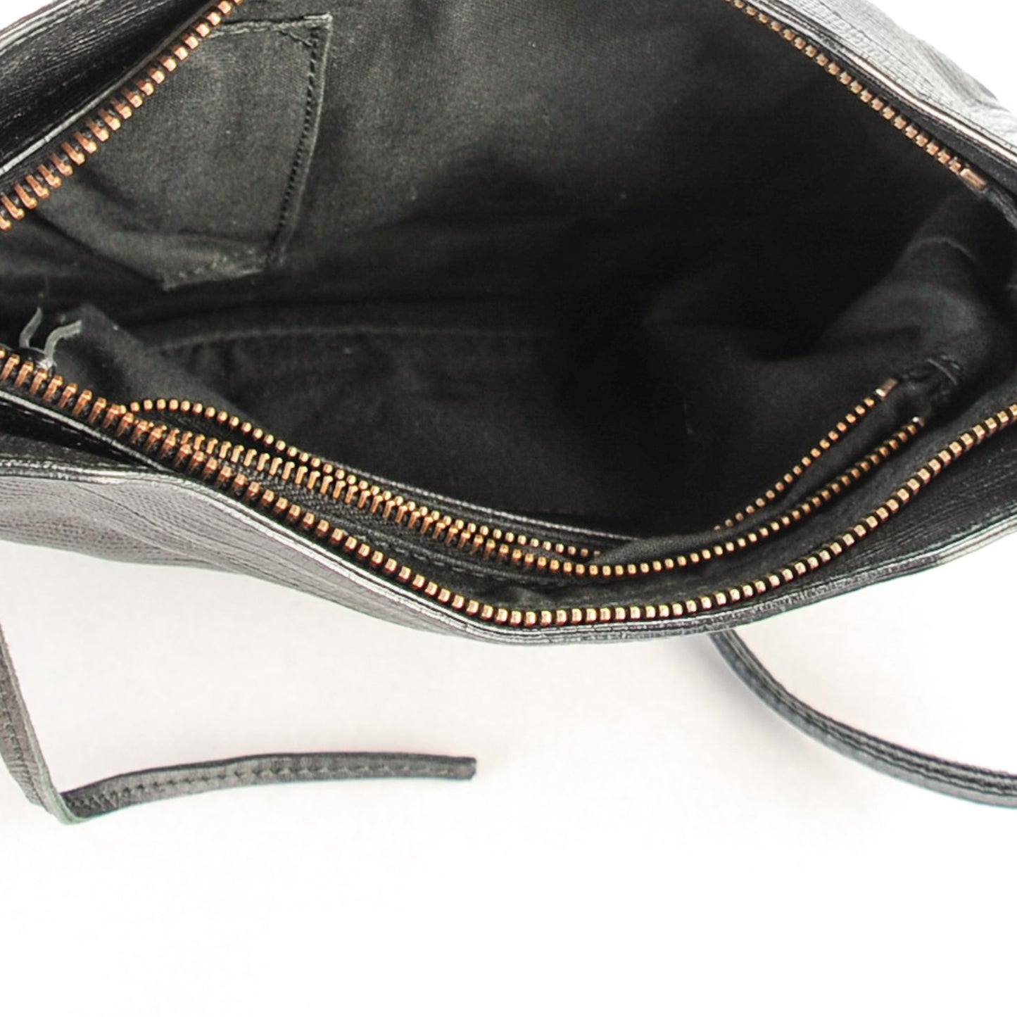 Agneau Classic Hardware Lizard Embossed Hip Black