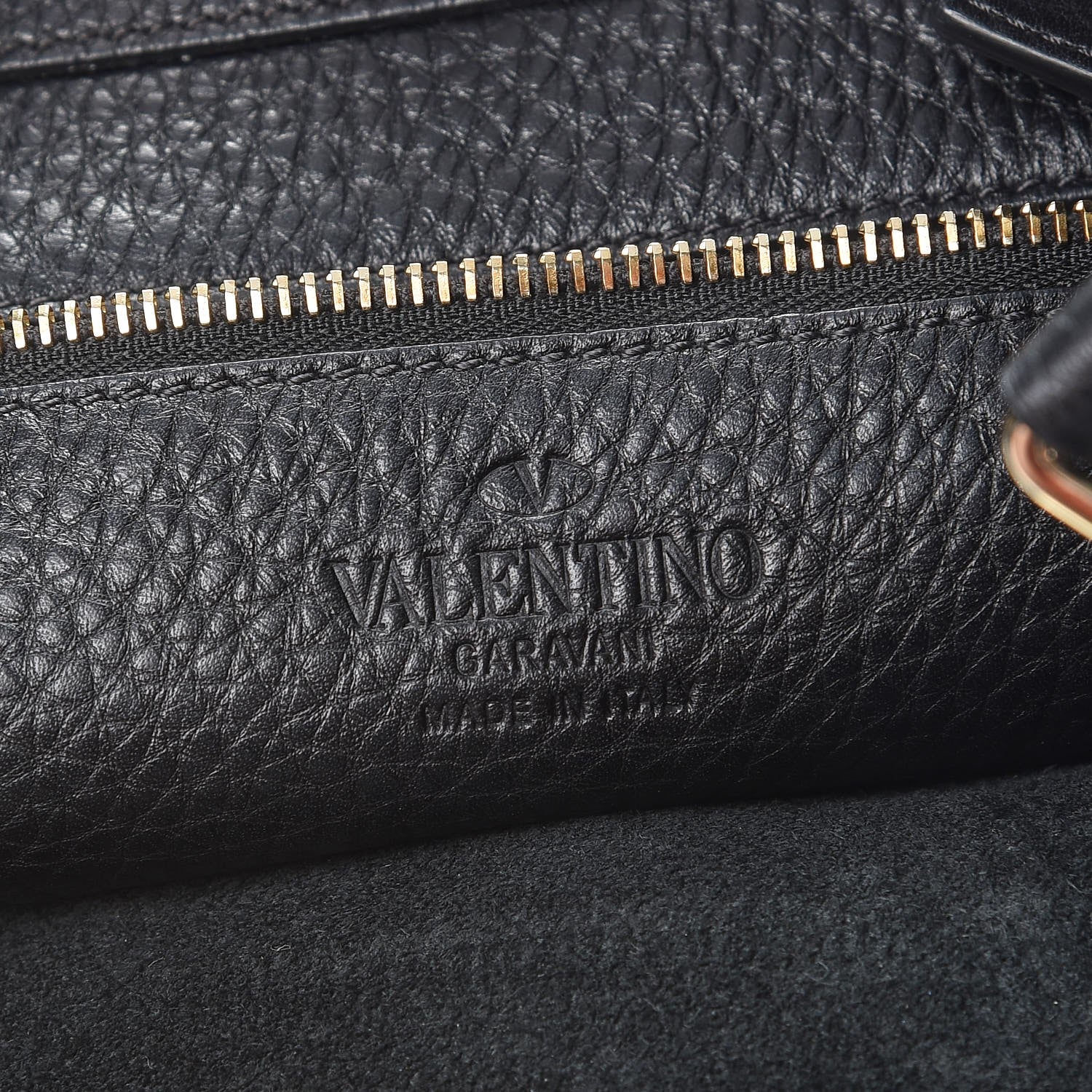 Valentino Garavani Pebbled Calfskin Large Rockstud Flip-Lock Messenger Bag Black 6 of 10