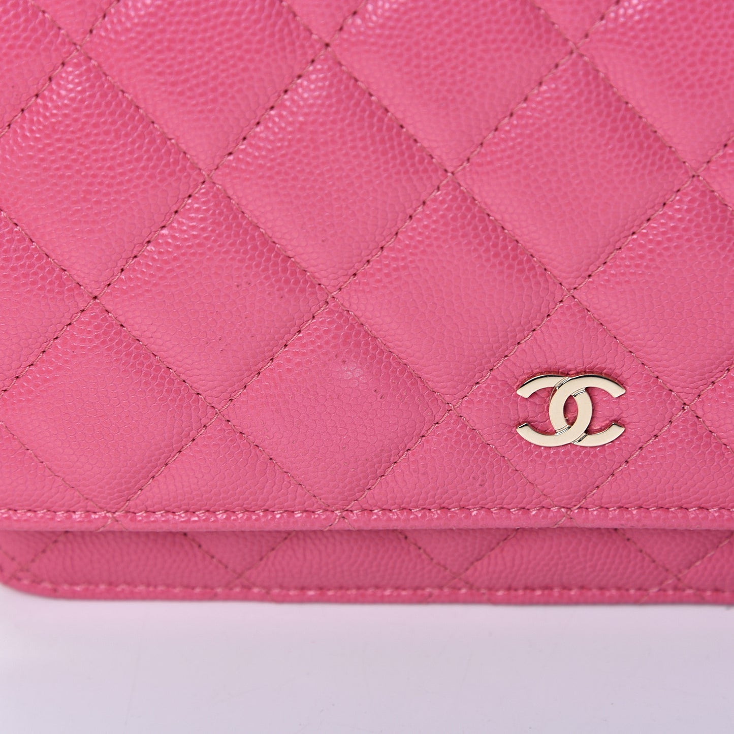 Caviar Quilted Wallet on Chain WOC Pink
