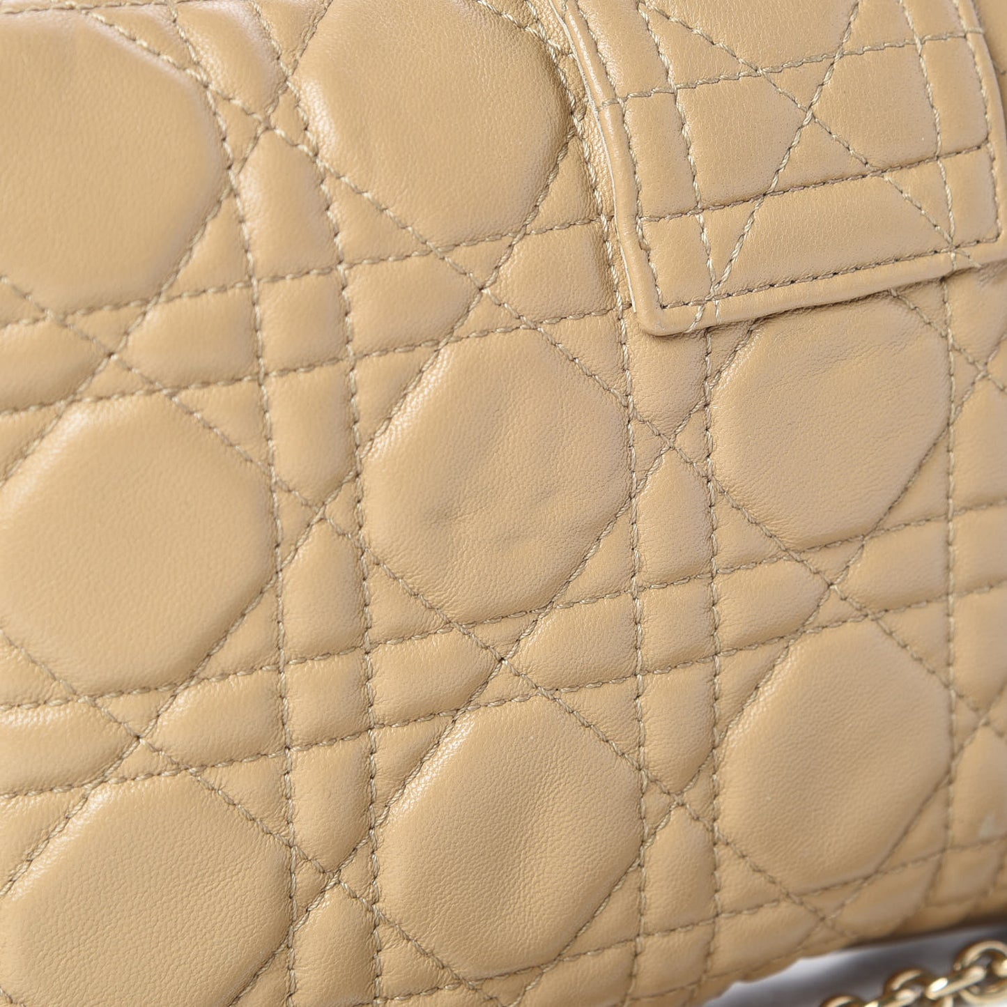 Lambskin Cannage New Lock Pouch Beige