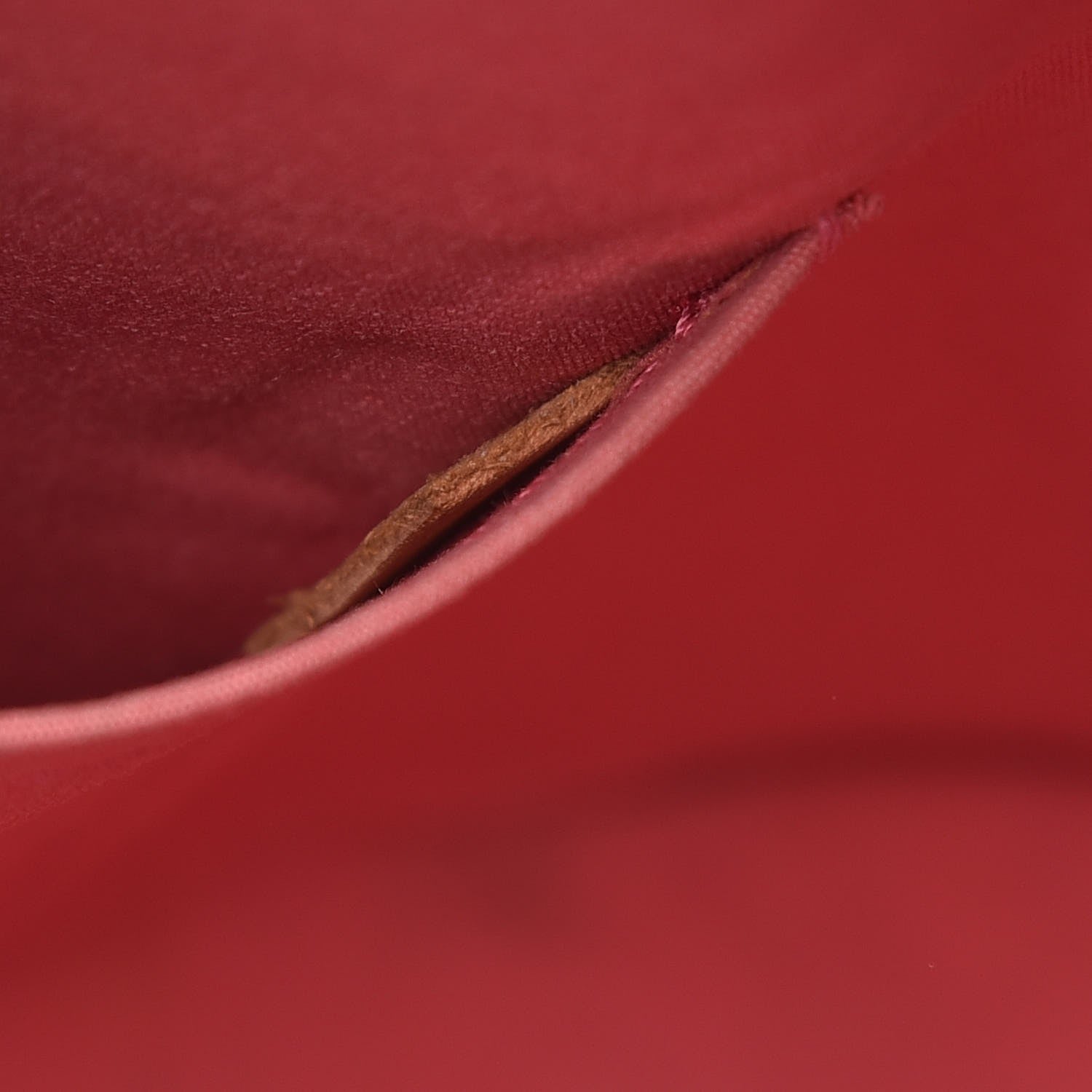 Louis Vuitton Vernis Brentwood Framboise 7 of 17