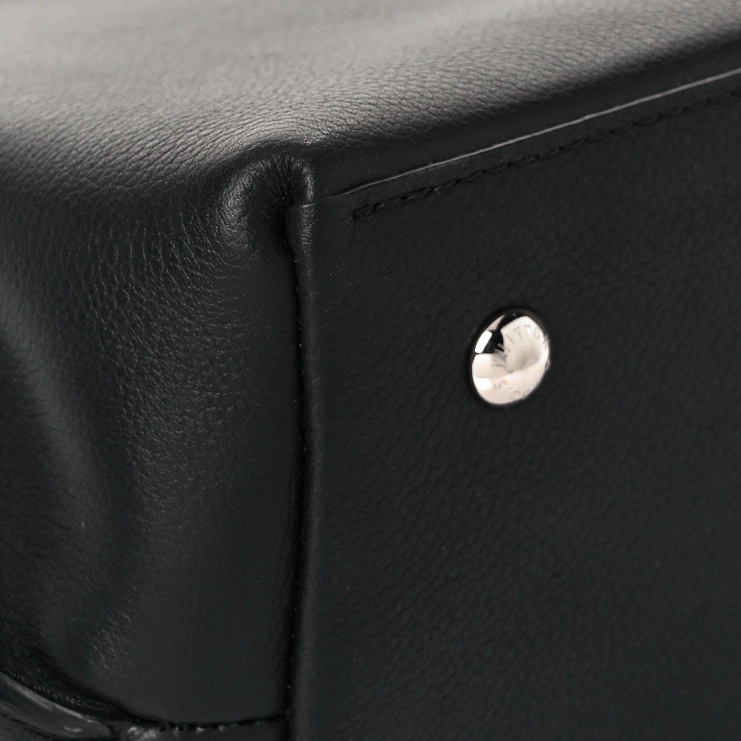 Louis Vuitton Soft Calfskin Lockme Ever MM Black 9 of 10