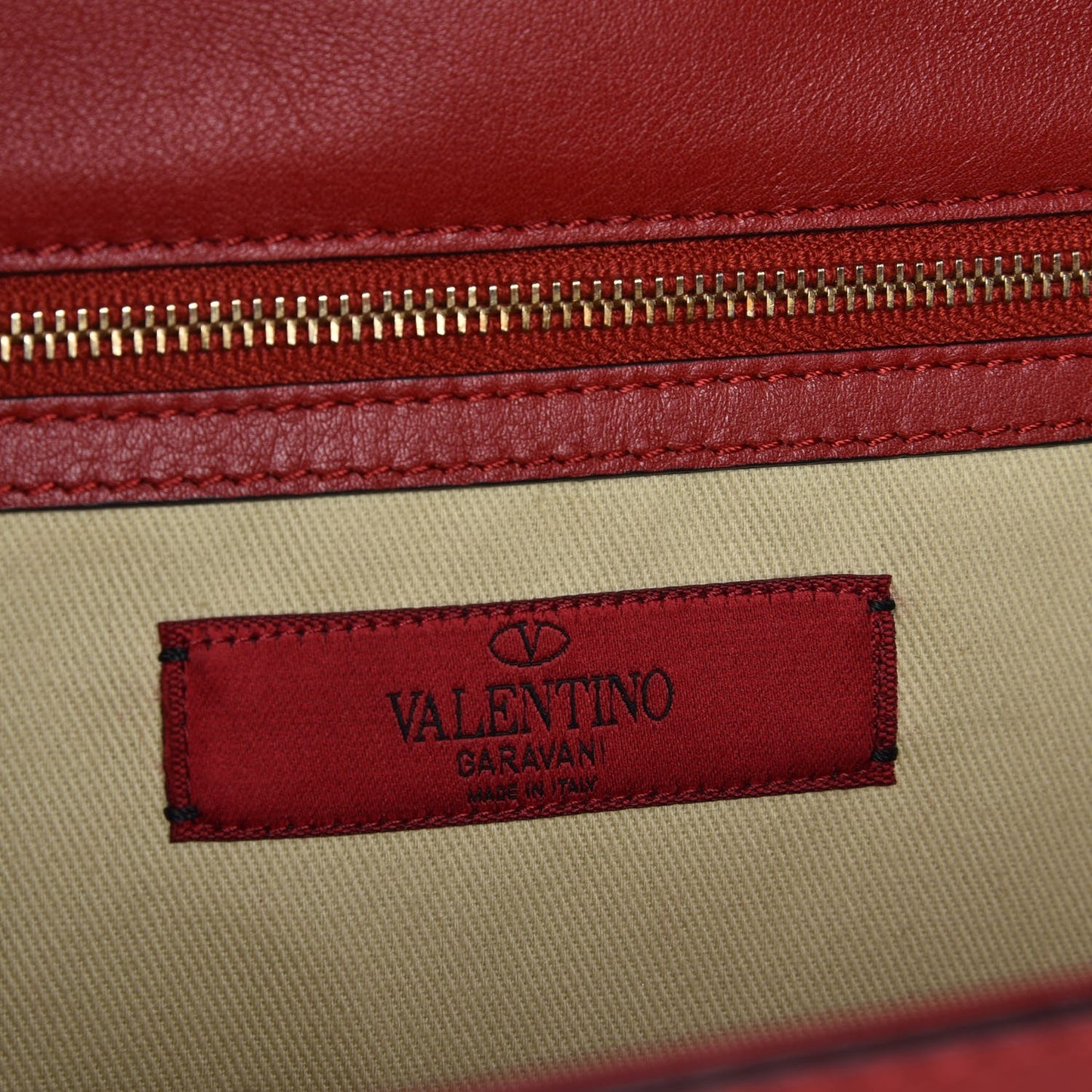 Vitello Large Glam Lock Rockstud Flap Red