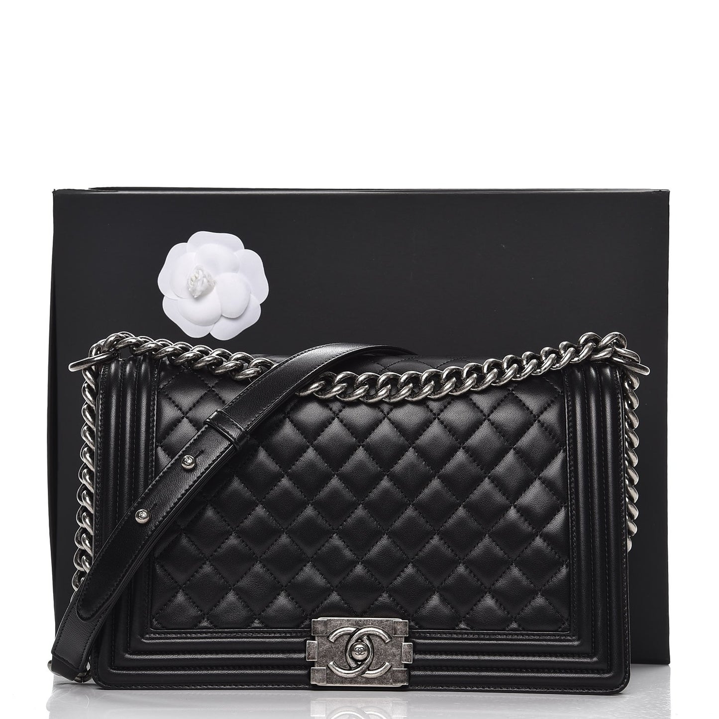 Lambskin Quilted New Medium Boy Flap Black