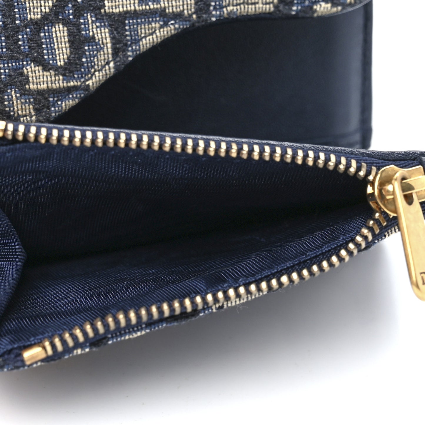 Oblique Saddle Lotus Wallet Blue