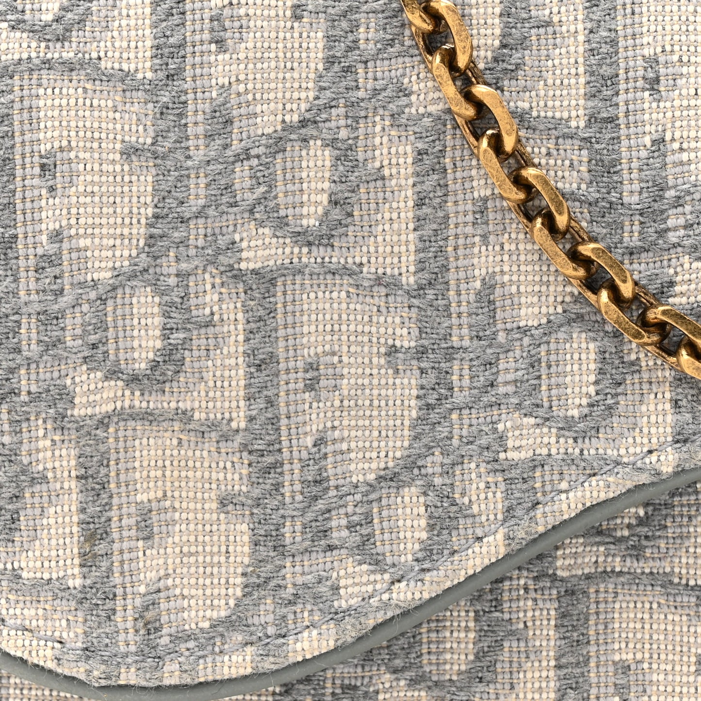 Oblique Saddle Chain Long Wallet Grey
