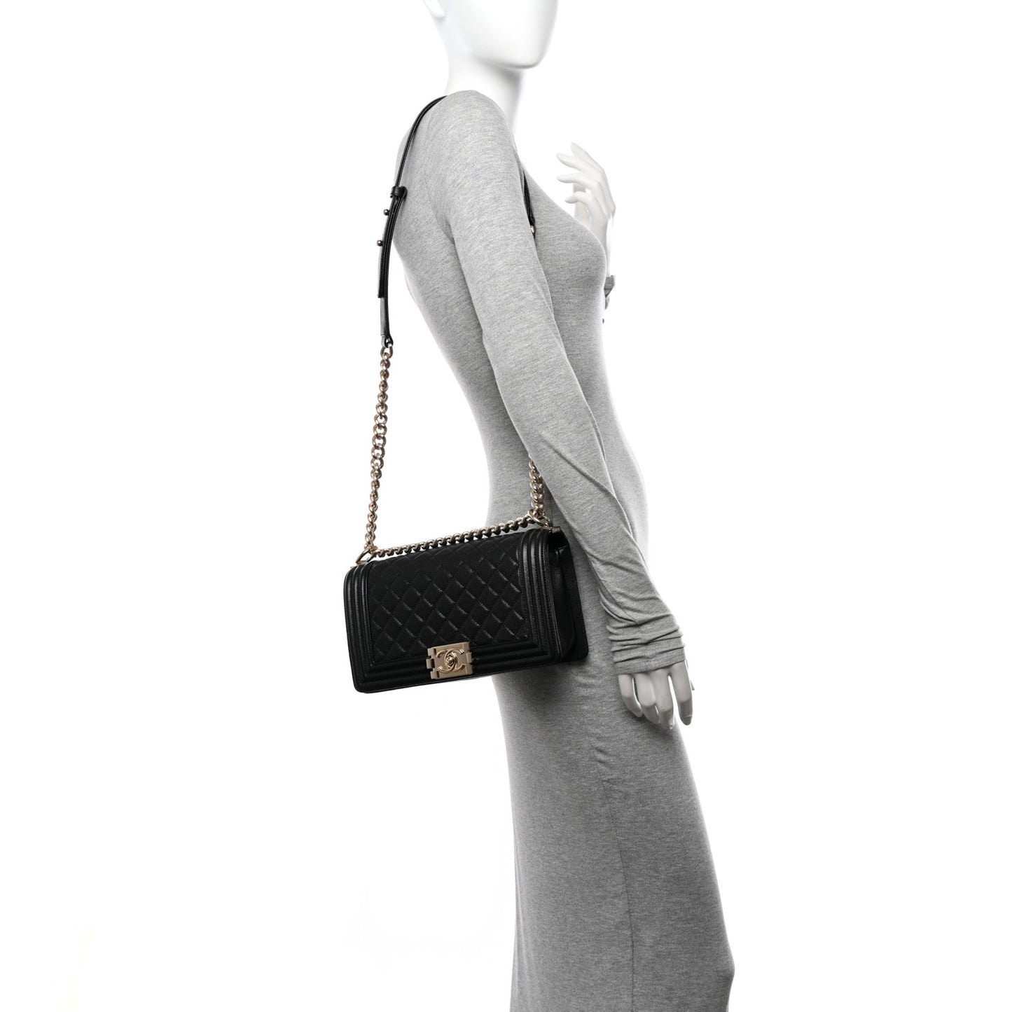 Caviar Quilted Medium Boy Flap Black