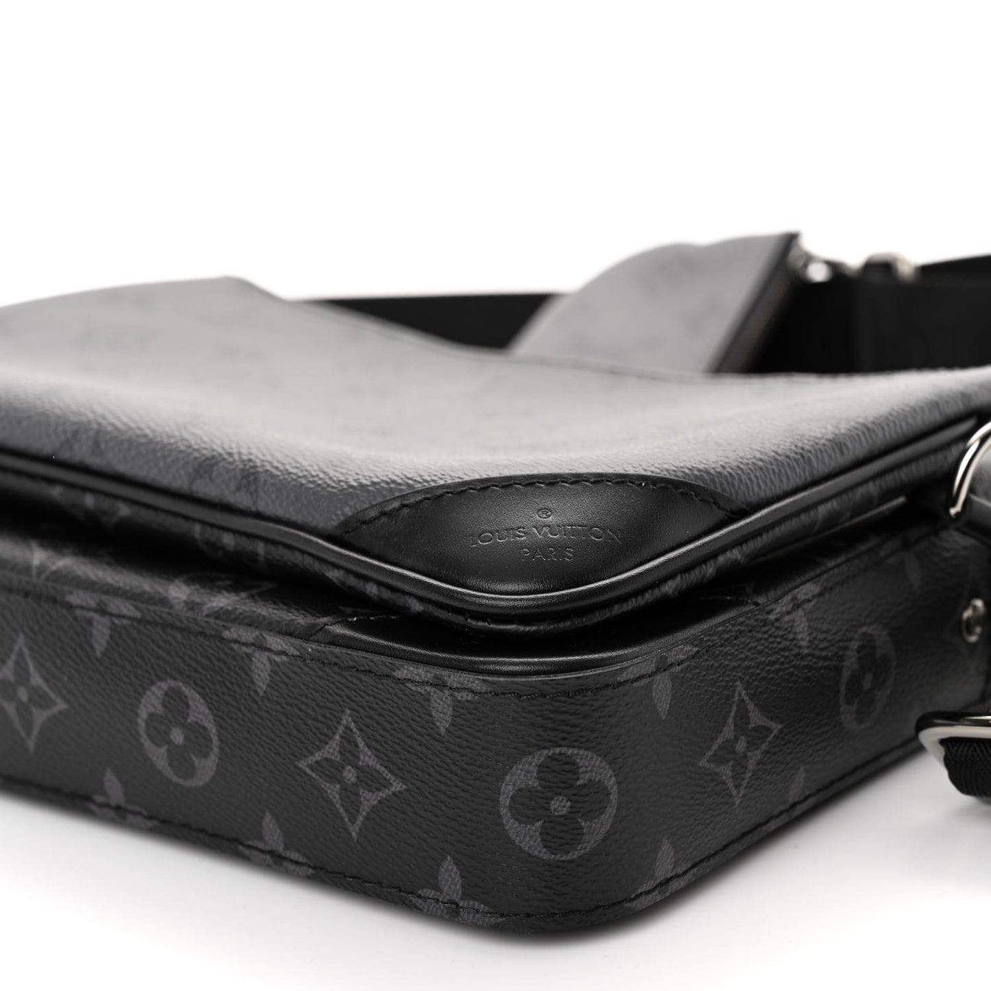 Reverse Monogram Eclipse Trio Messenger