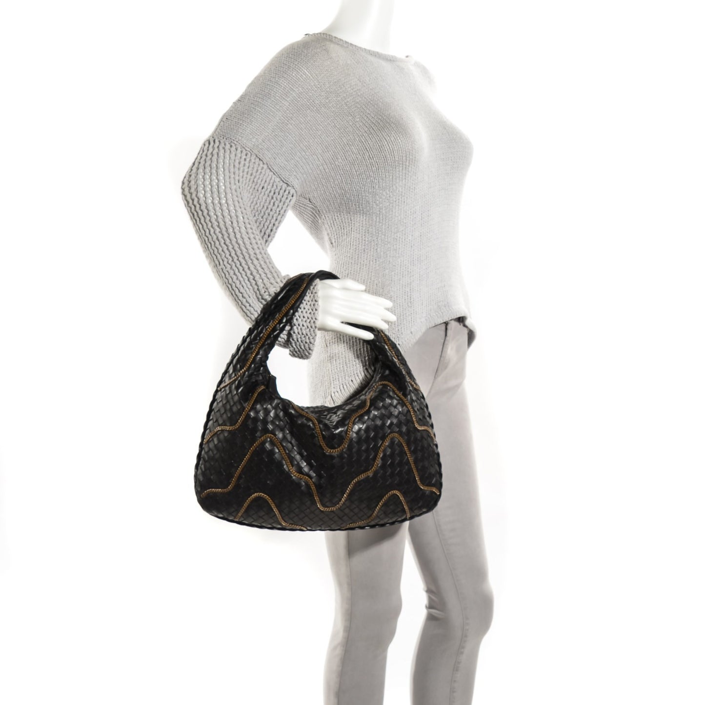 Nappa Intrecciato Medium Veneta Chain Hobo Nero Black