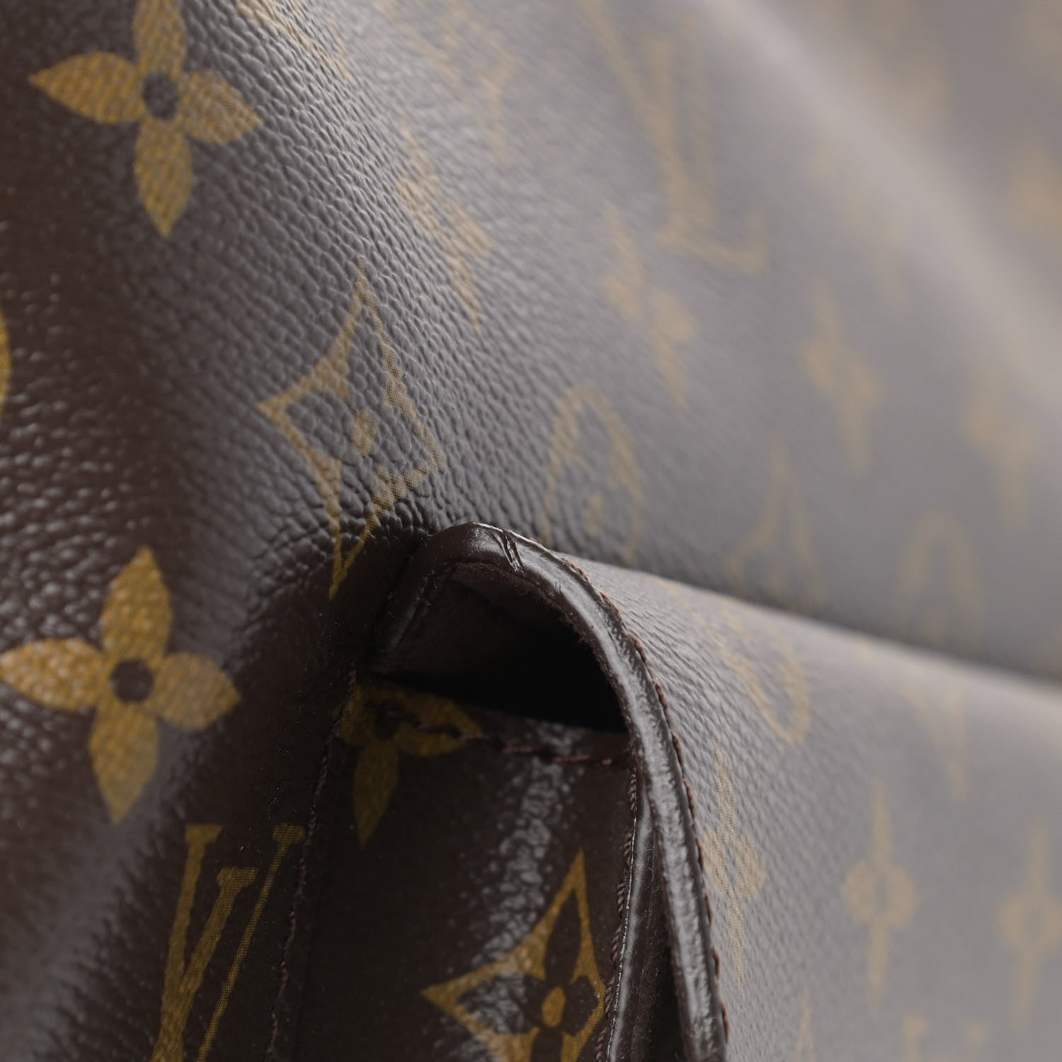 Louis Vuitton Monogram Metis 12 of 15
