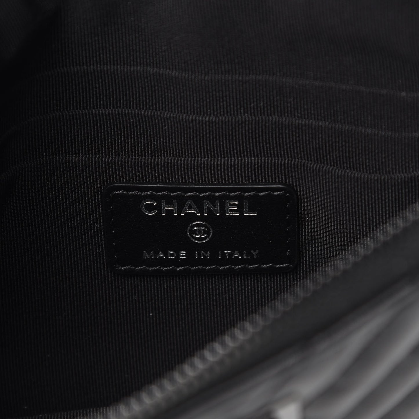 Aged Calfskin Chevron Quilted Medium Reissue Cosmetic Case So Black