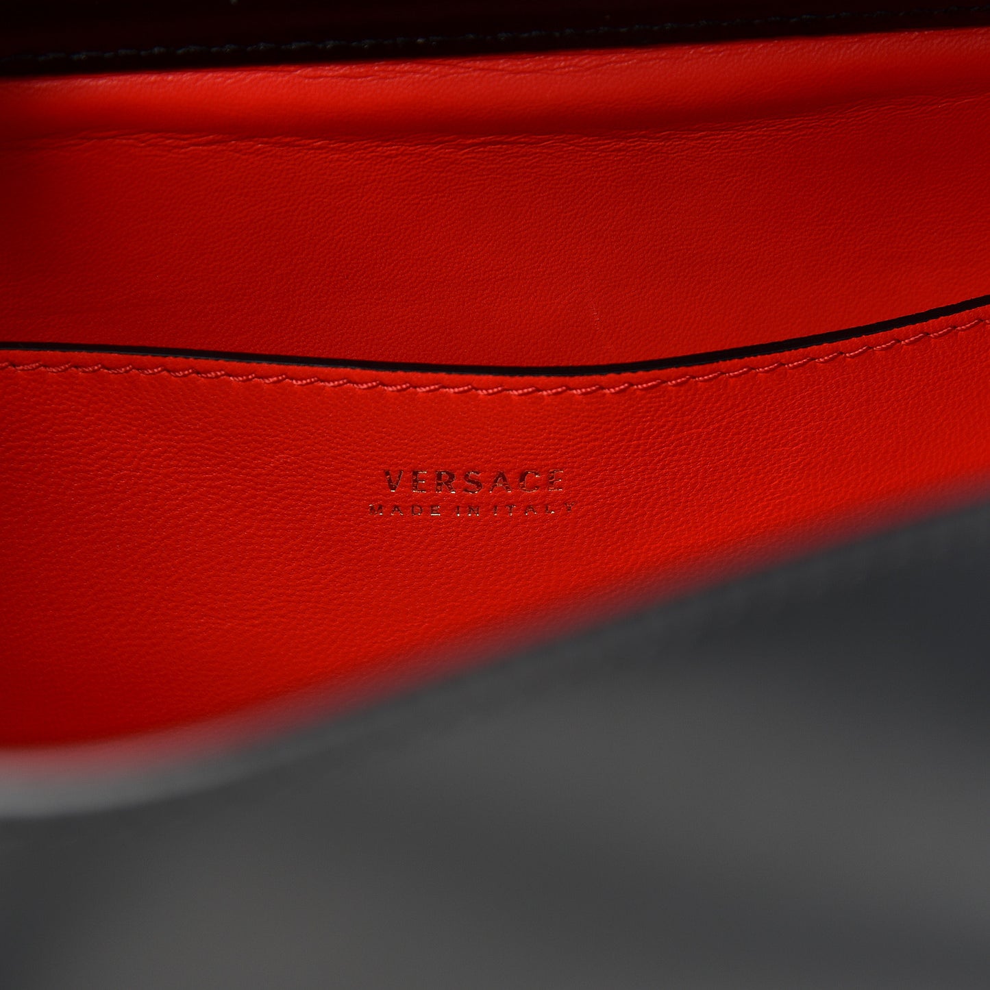 Vitello 90's Vintage Logo Bag Black