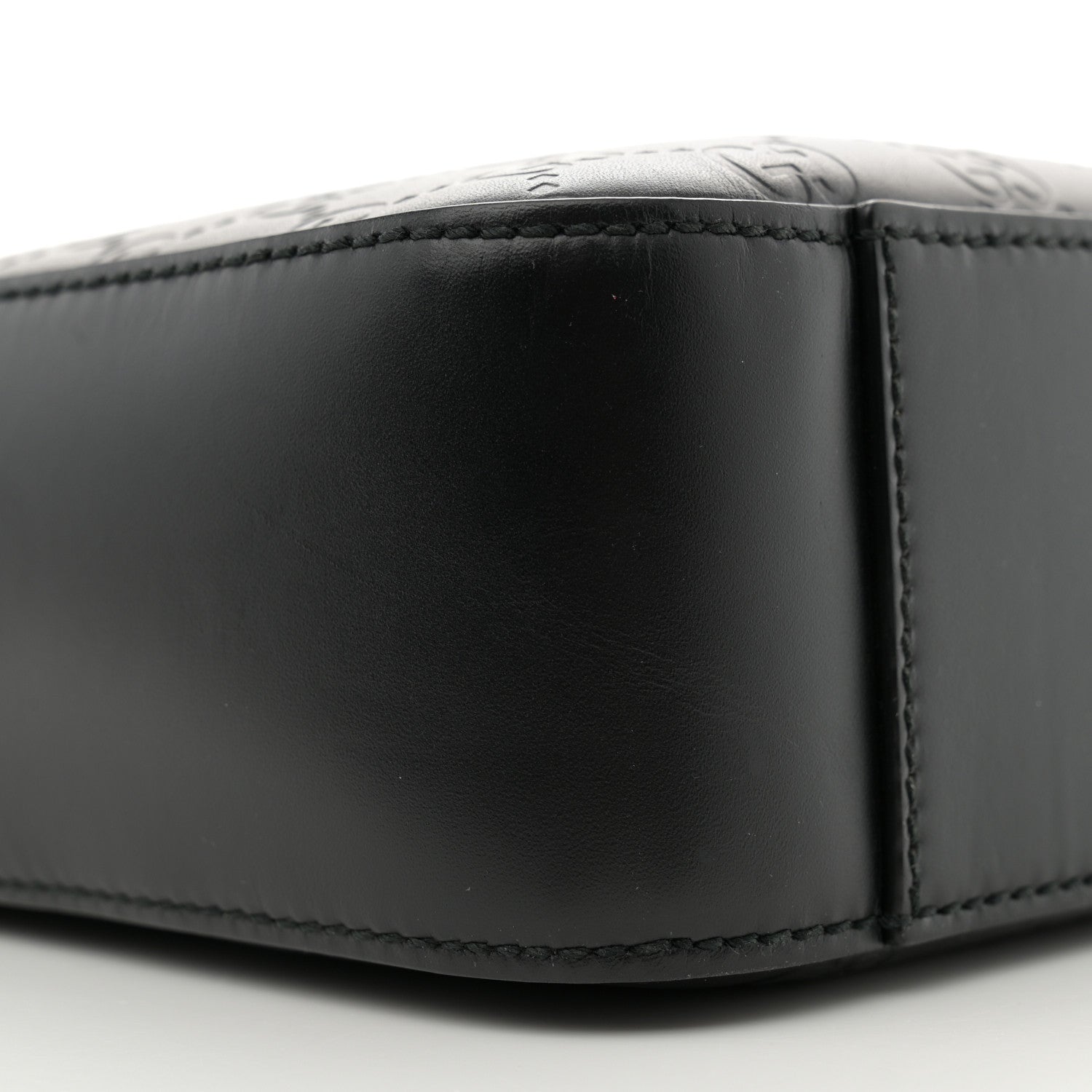 Gucci Guccissima Signature Medium Flat Messenger Bag Black 9 of 10
