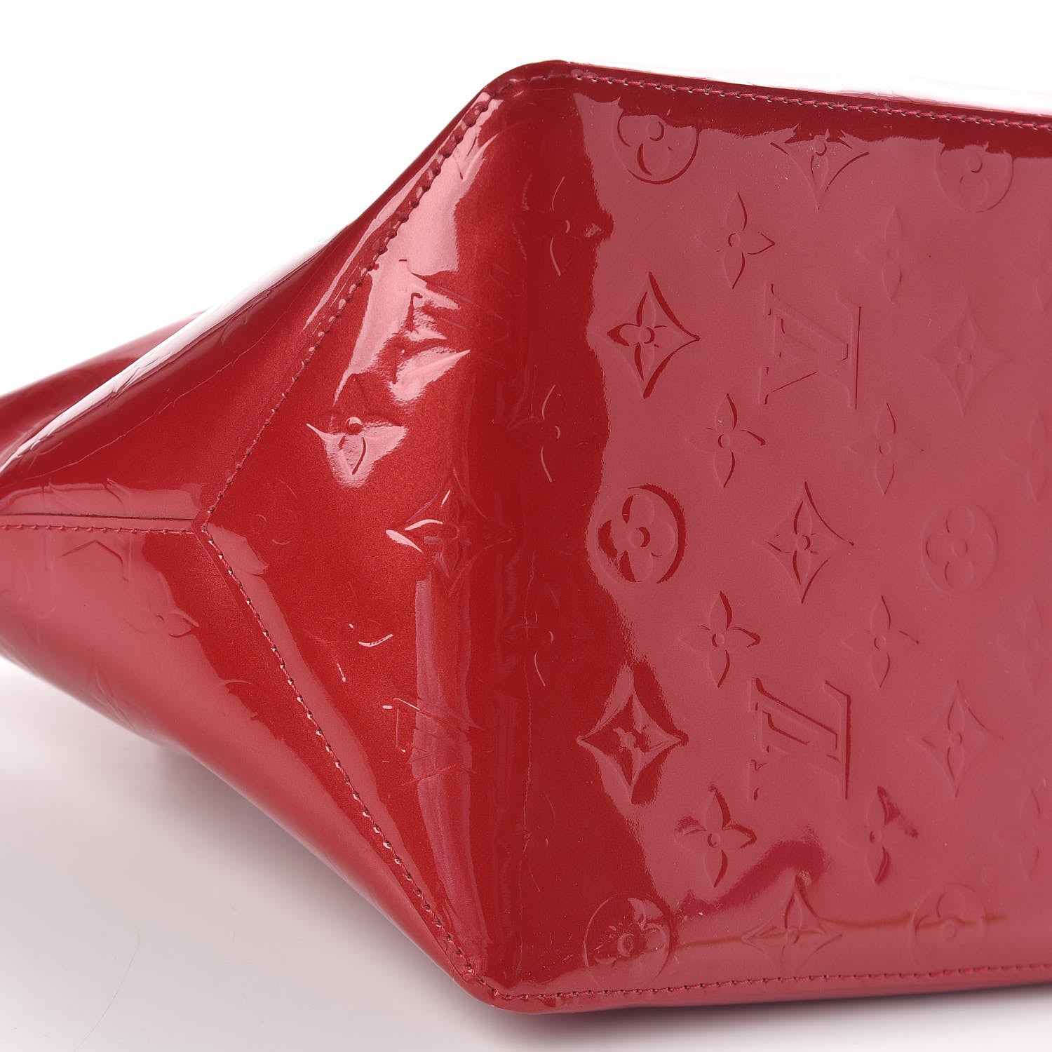 Louis Vuitton Vernis Bellevue PM Pomme D'Amour 8 of 9