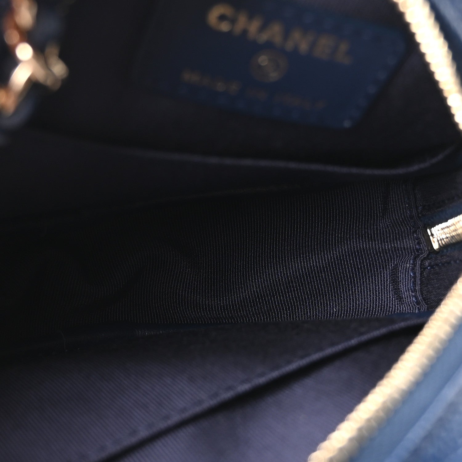 Chanel Caviar Quilted Round Clutch With Chain Navy 5 of 10