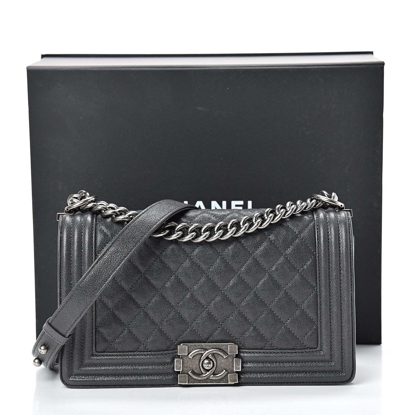 Caviar Quilted Medium Boy Flap Anthracite