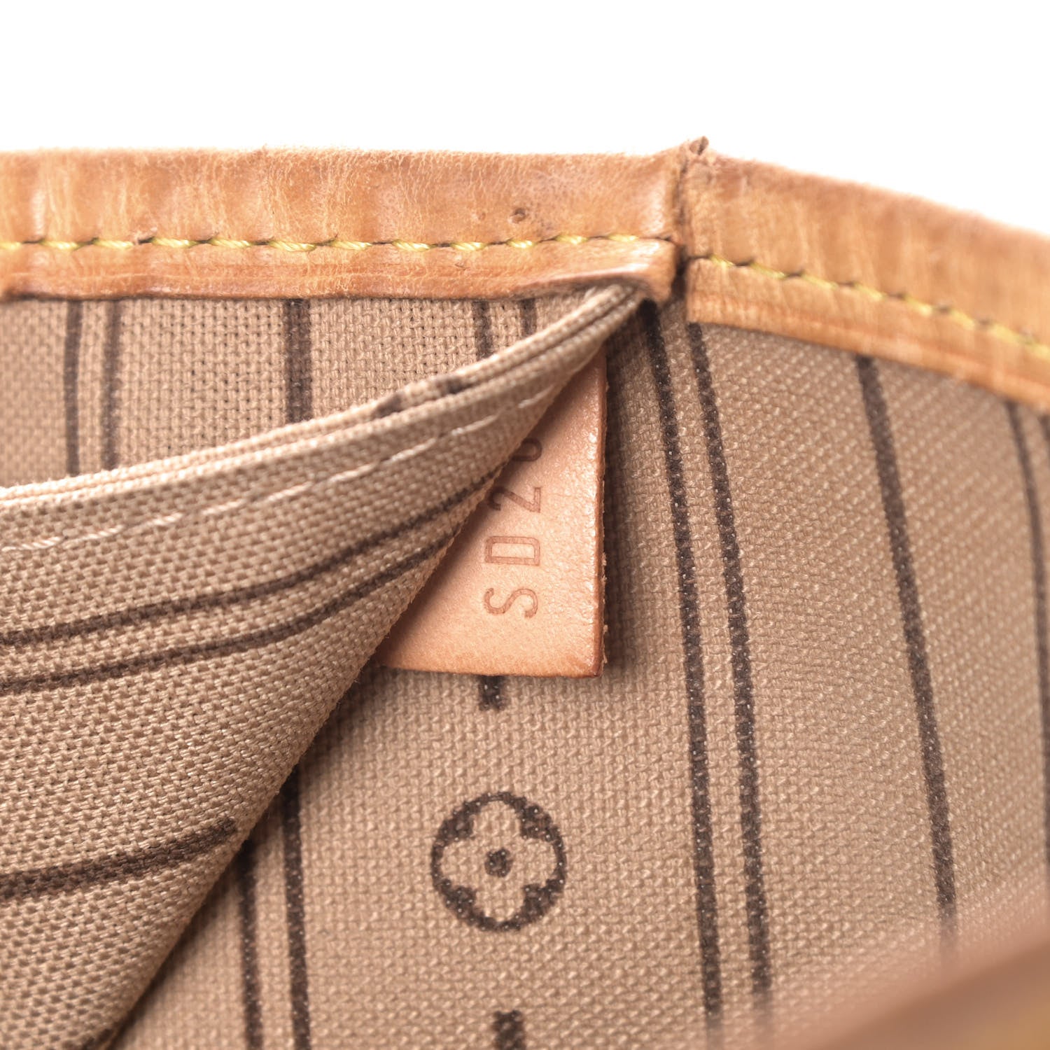 Louis Vuitton Monogram Neverfull MM 8 of 11