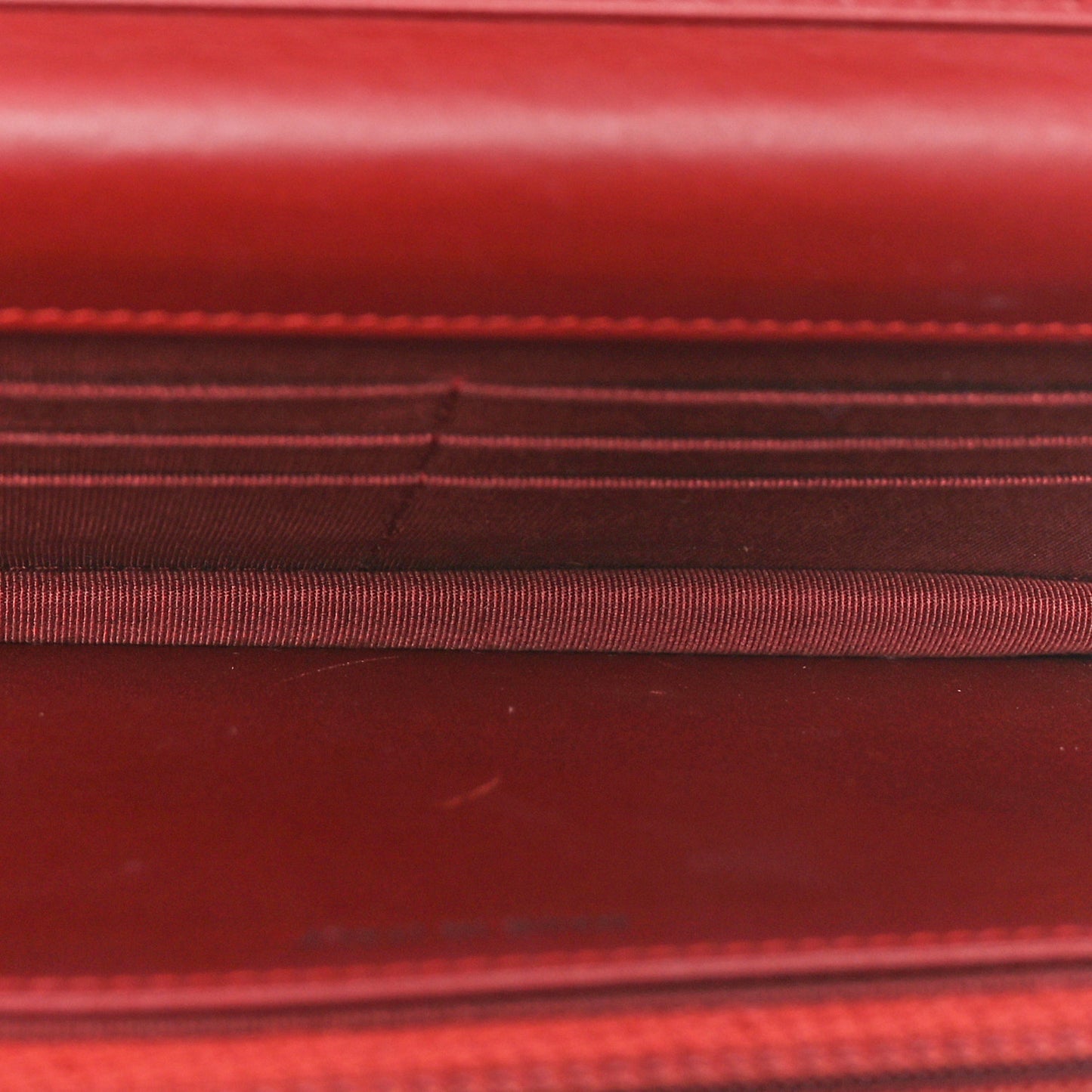 Patent Quilted Wallet On Chain WOC Red