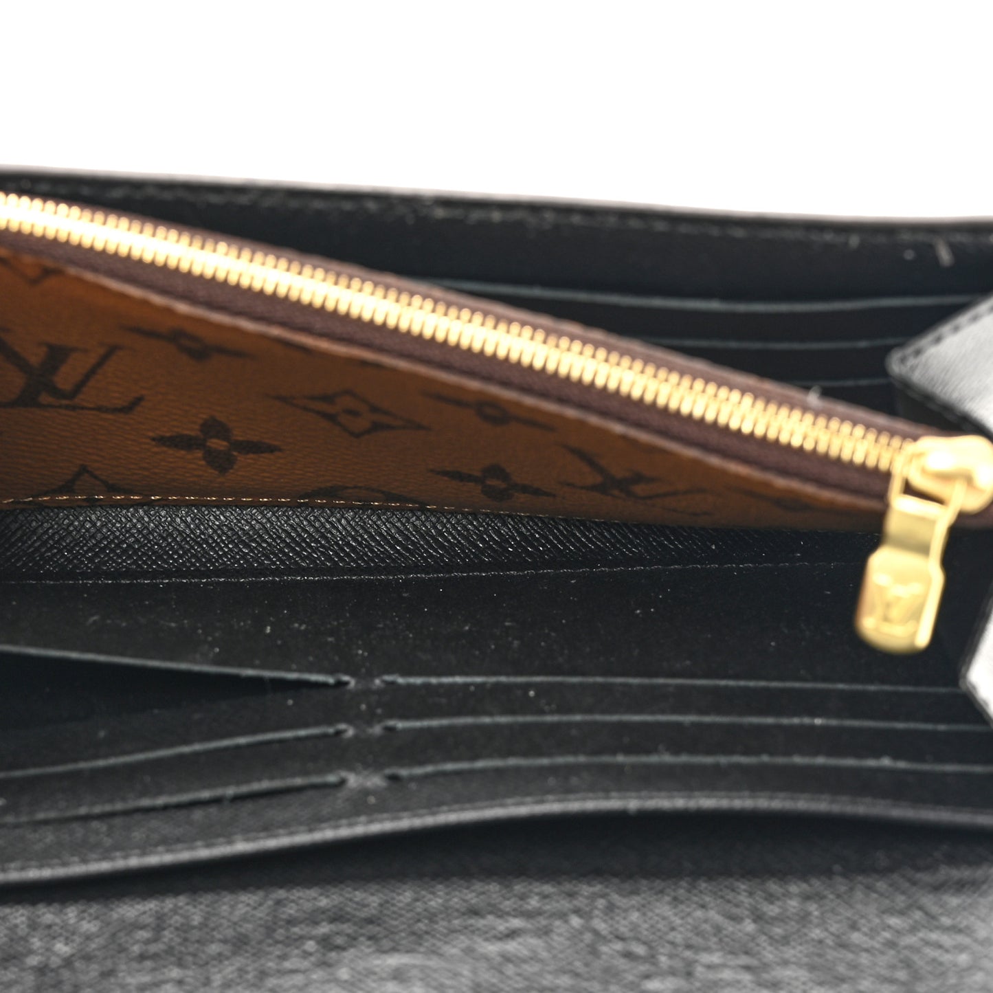 Reverse Monogram Giant Sarah Wallet
