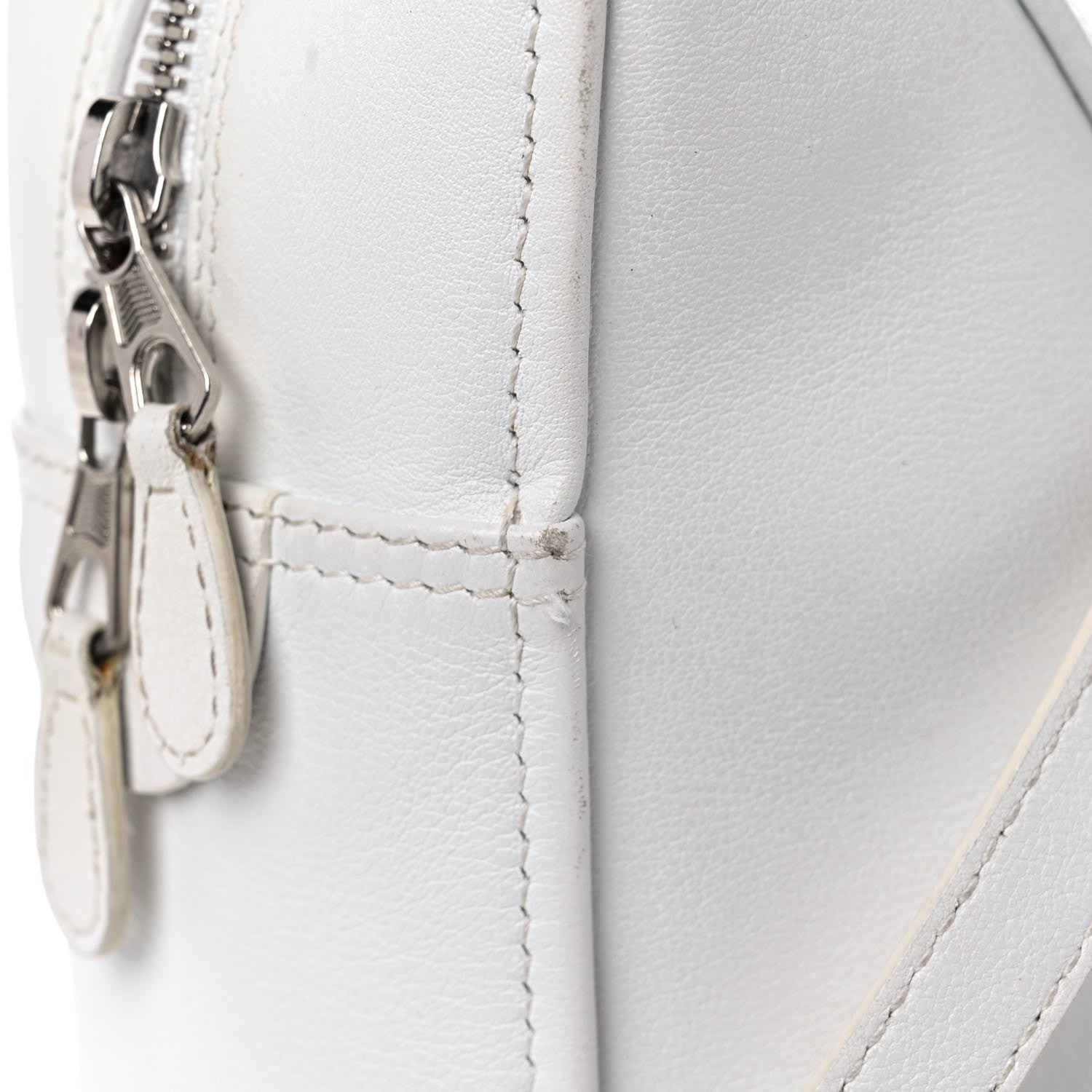 Balenciaga Calfskin S Triangle Duffle White 14 of 15