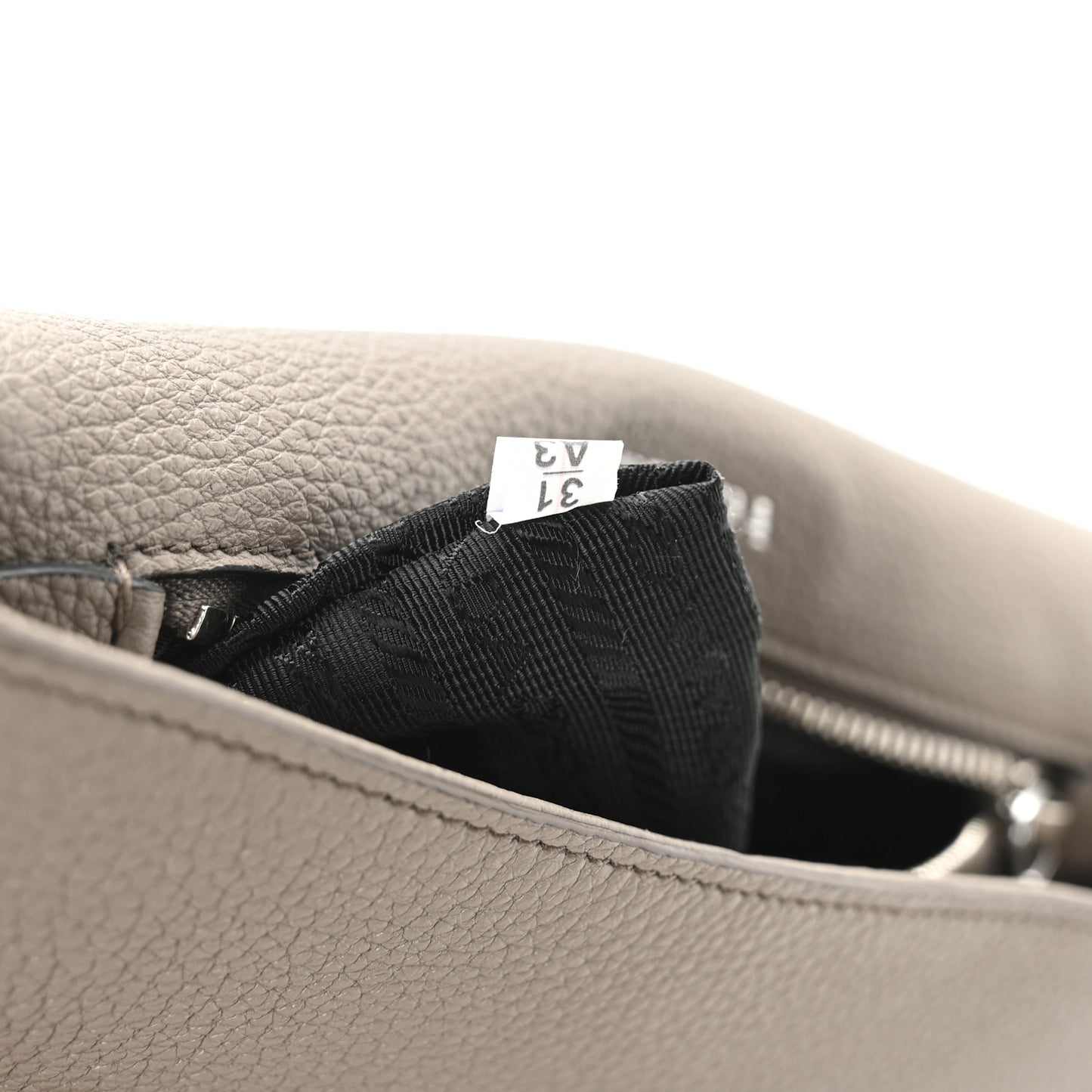 Vitello Daino Soft Flap Crossbody Argilla